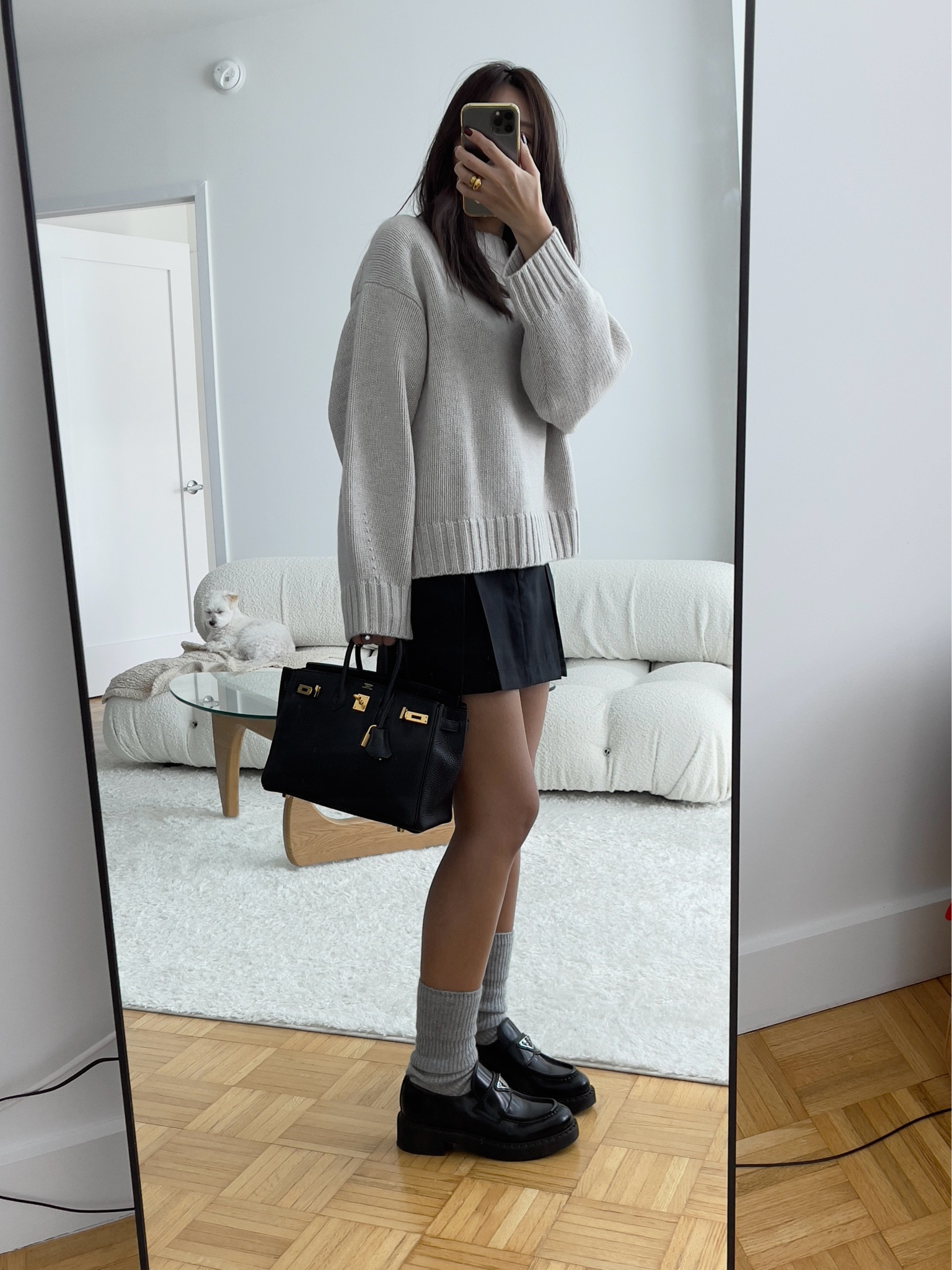 Never enough cashmere sweaters 🥛

#liketkit #ootdnewyork10 #sweaterseason #sweaterweather #cashmereseason #winterstyles #outfitideasforyou #minimalstyledaily 

#LTKstyletip #LTKGiftGuide #LTKSeasonal