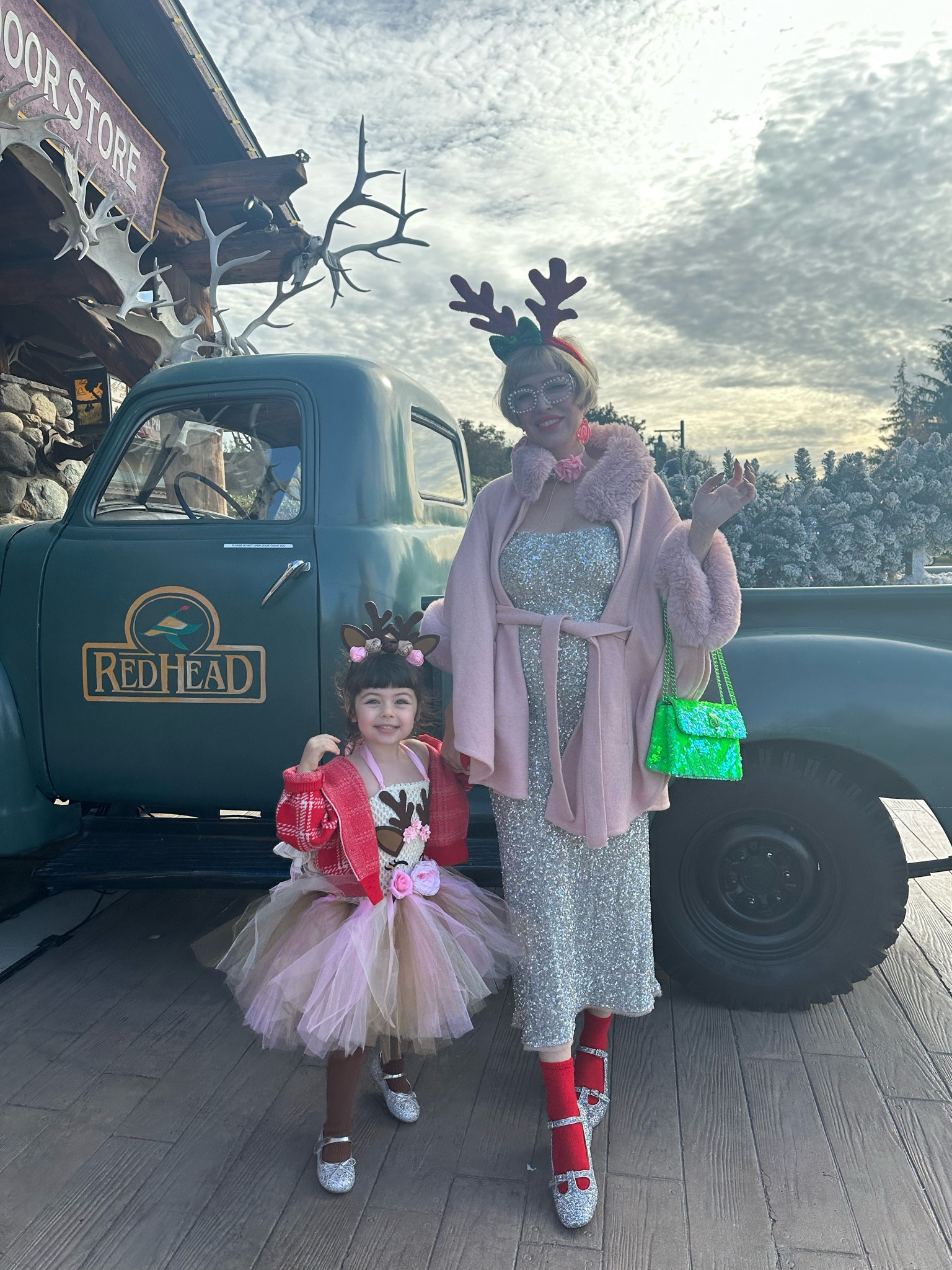 Mommy and me holiday deer Xmas outfit inspo 

#LTKbump #LTKfamily #LTKHoliday