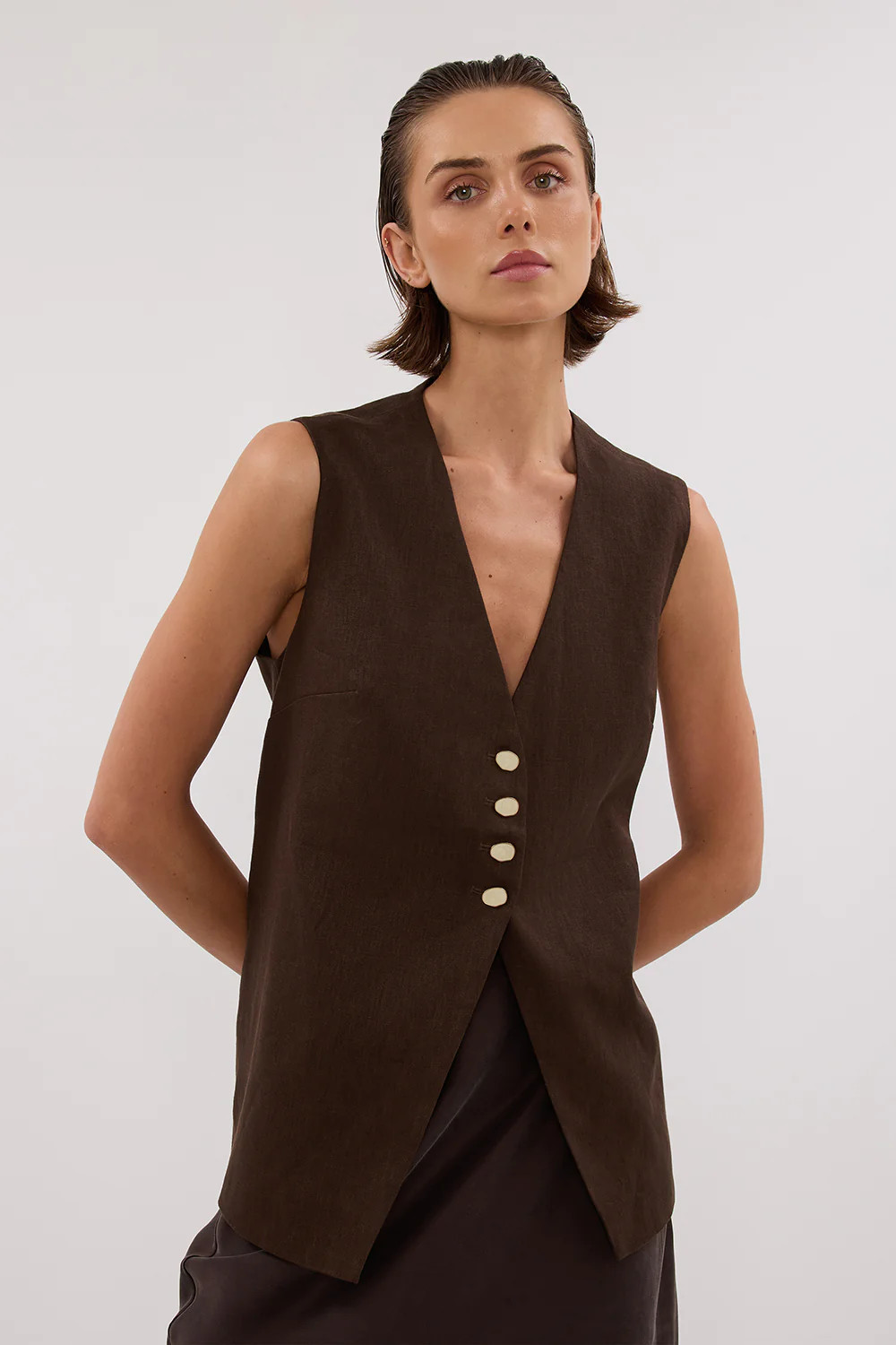 KNOX BITTER CHOC LINEN VEST | DISSH