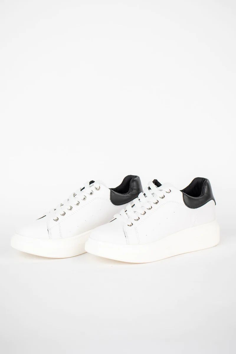 Andie Sneakers- Black- FINAL SALE | Avara