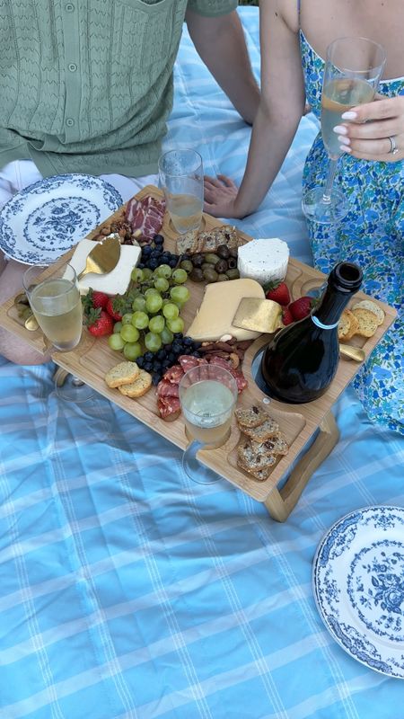 The best charcuterie picnic table! It holds up to 4 glasses and a wine / prosecco bottle. Perfect for Summer

#LTKFindsUnder50 #LTKHome #LTKVideo
