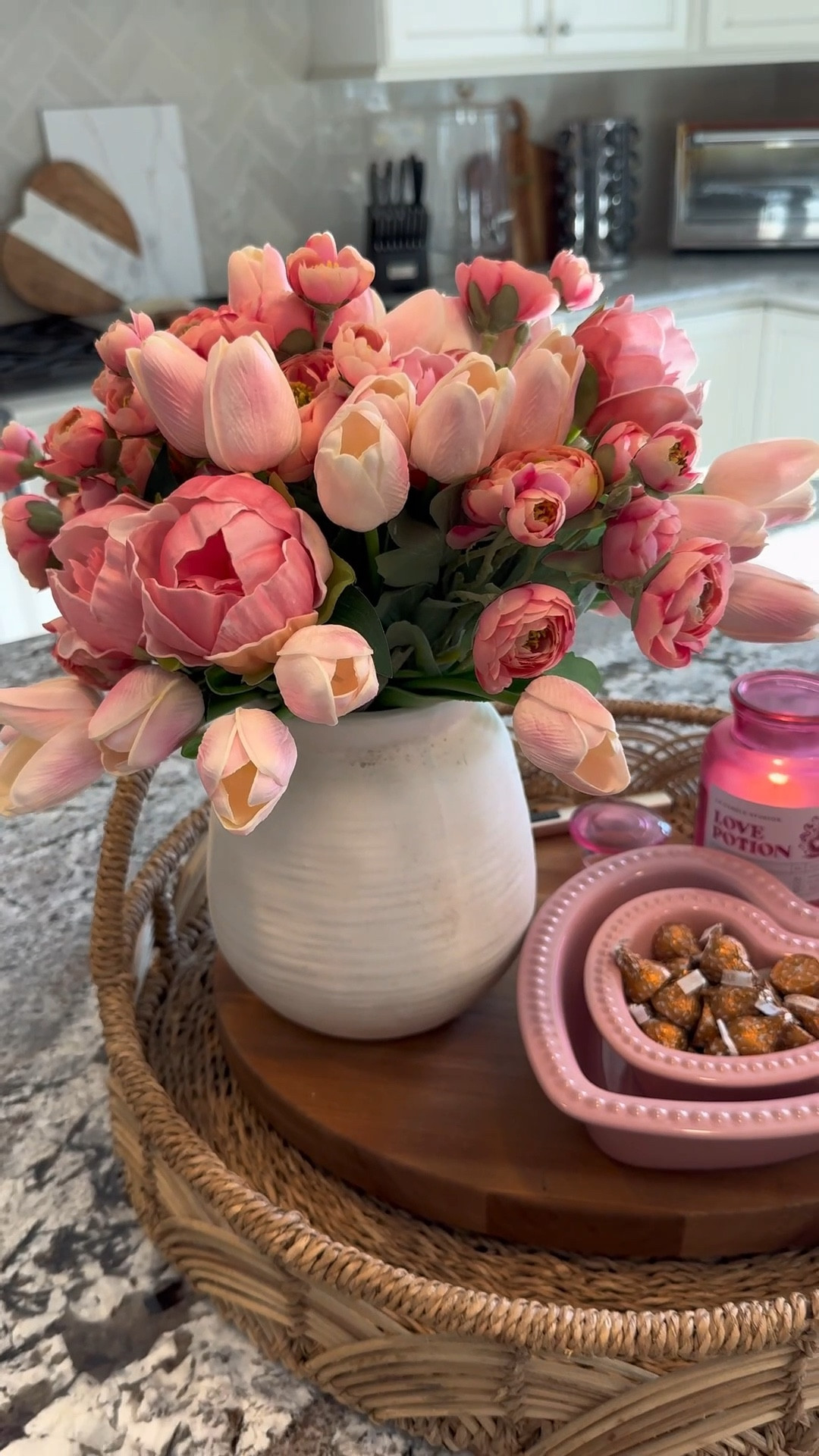 When your favorite color is in season 💕🌸💘🌷

Valentine’s Day centerpiece, Valentine’s kitchen decor, kitchen Valentine decor, faux tulips Valentine’s Day, Valentine table centerpiece, kitchen centerpiece vase, decorate with me, #ltkhome #ValentinesDayDecor #ValentinesKitchen #ValentinesCenterpiece #KitchenDecorIdeas 

#ltkhome #ltkfindsunder50 #ltkseasonal