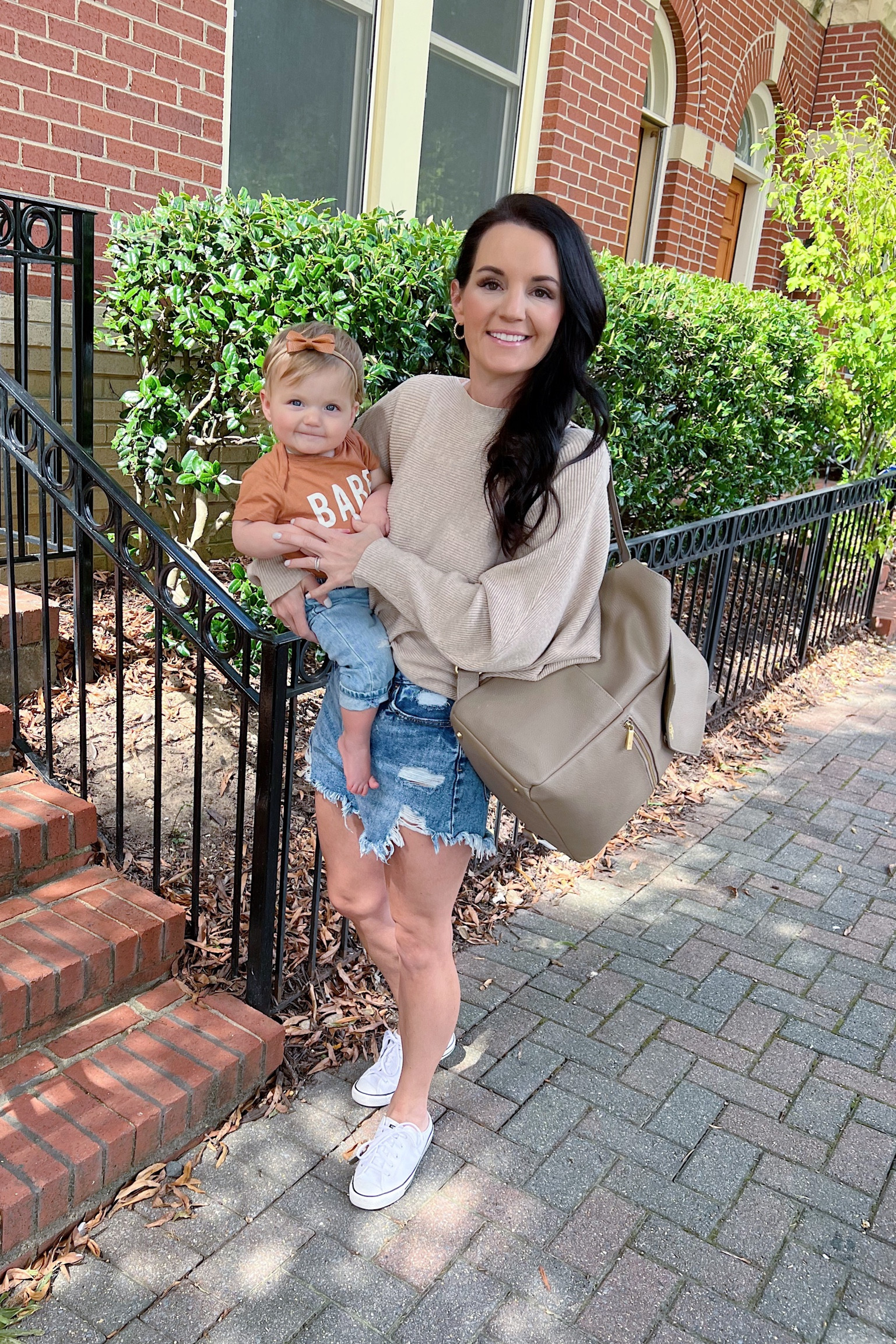 BABE 🧡
.
.
.
#mommyandme #10monthsold #fall #fallstyle #fallfashion #babe #northernvirginia #novamom #casual #casualoutfit #outfitinspo #sweaterweather #amazonfashion #amazon #nordstrom #converse #momlife #clarendon #babygirl #eleanor #eleanorgrace #affordablefashion

#LTKfamily #LTKbaby #LTKunder50