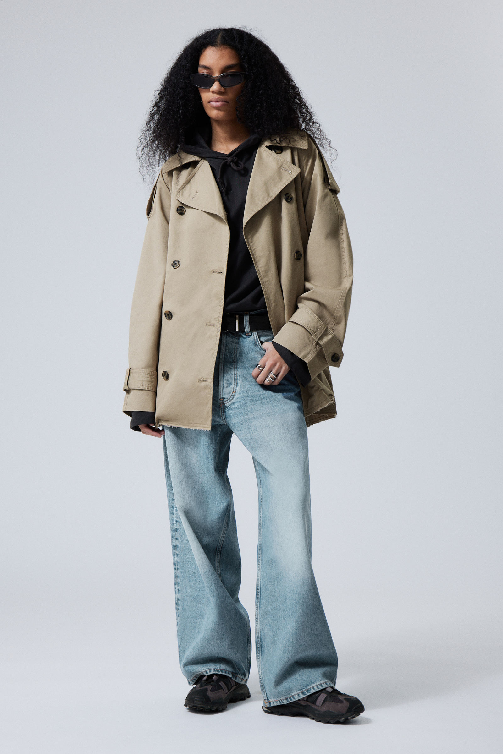 Zoey Short Frayed Trench Coat | Weekday