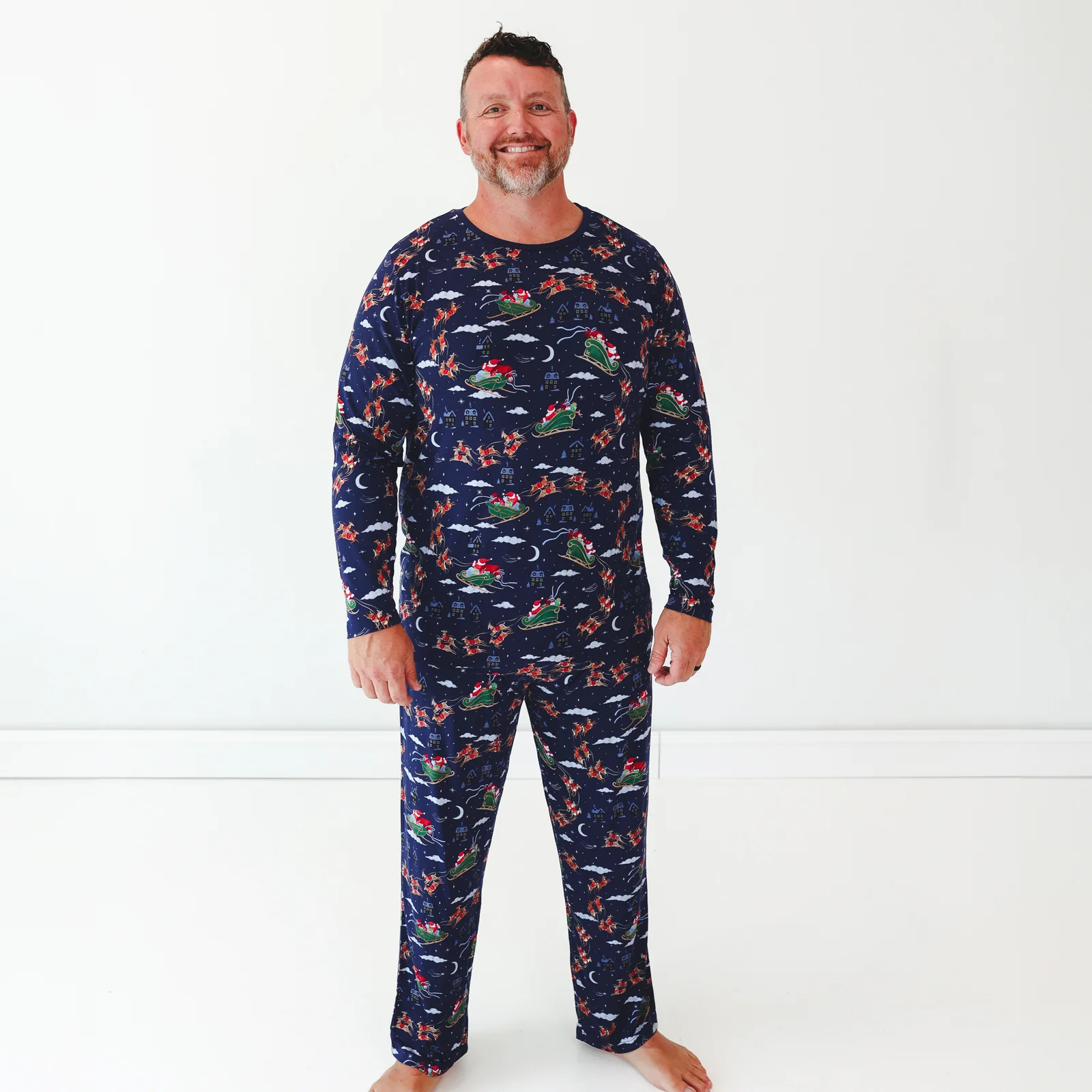 Santa's Sleigh Men's Pajama Top | Little Sleepies