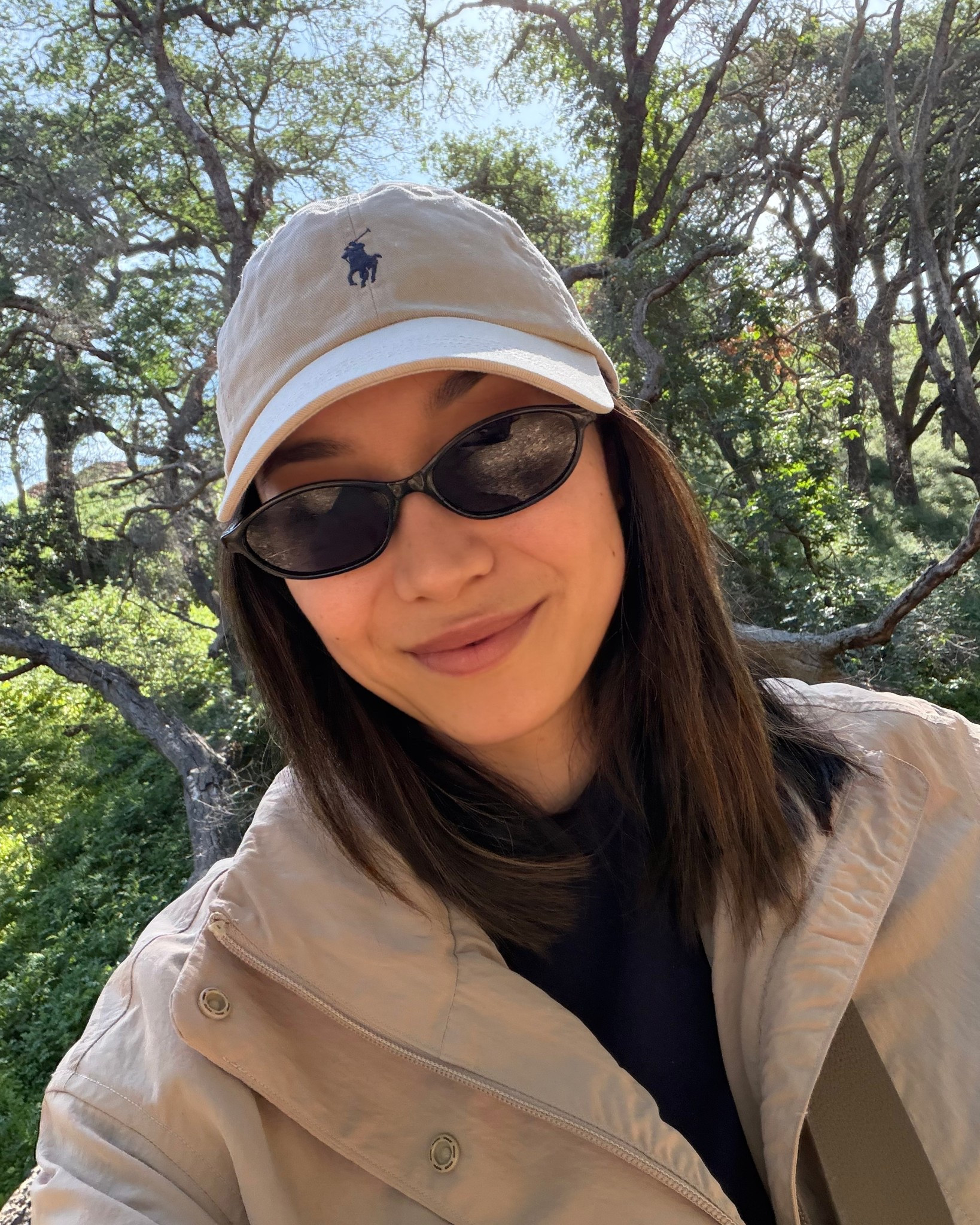 Easy casual chic mom staples 

Polo cap 
Amazon sunglasses 
denim pants that feel like lounge pants 



#LTKmomlife