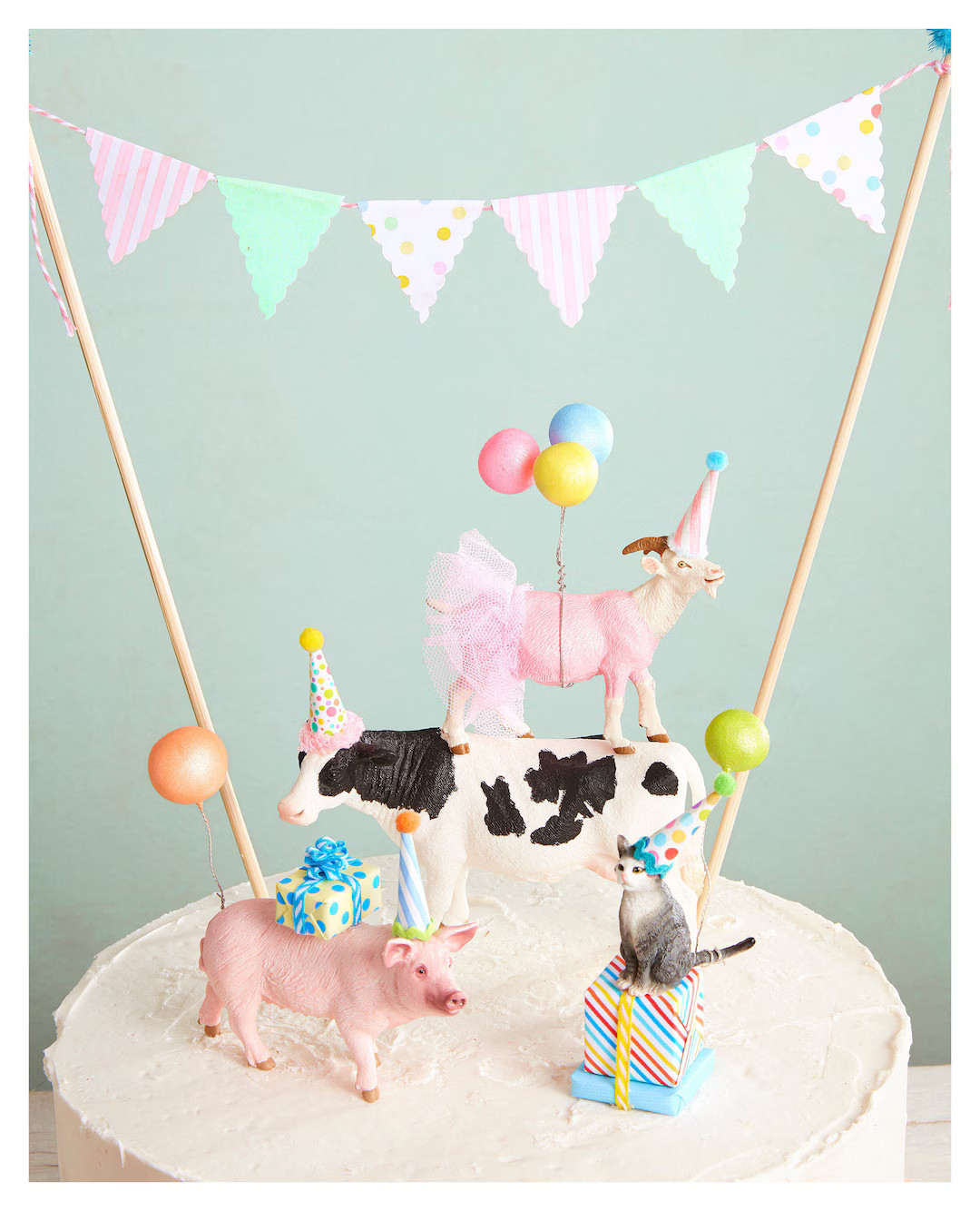 Farm Animal Cake/ Party Animal Cake Toppers/ Barnyard Themed Birthday/ Cow Cake Topper/ Pig Cake ... | Etsy (US)