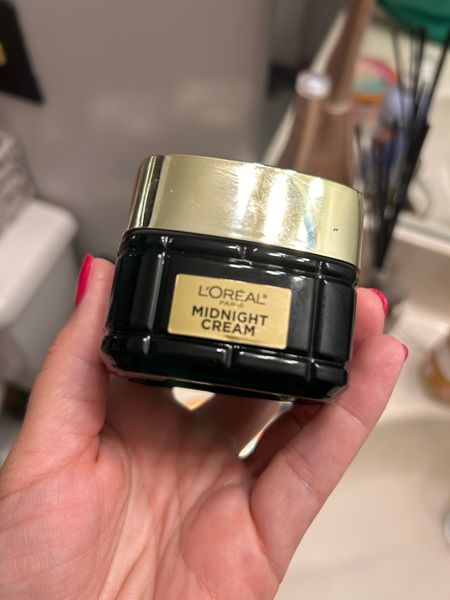 I’ve tried a LOT of nighttime face creams in my life and this one is in my top three favorites! It’s so thick and smells good and literally leaves your face looking like a glazed donut 🍩 😂

#LTKFind #LTKbeauty #LTKunder50
