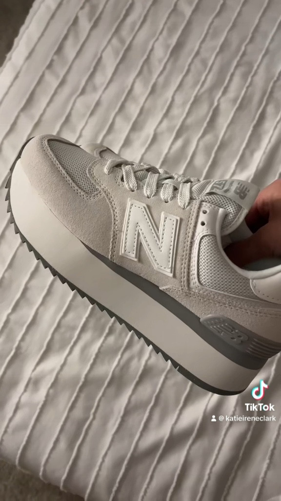 the best sneakers for fall! #newbalance #newbalance574 #fallshoes #whitesneakers #platformsneaker

#LTKshoecrush #LTKfindsunder100 #LTKfitness