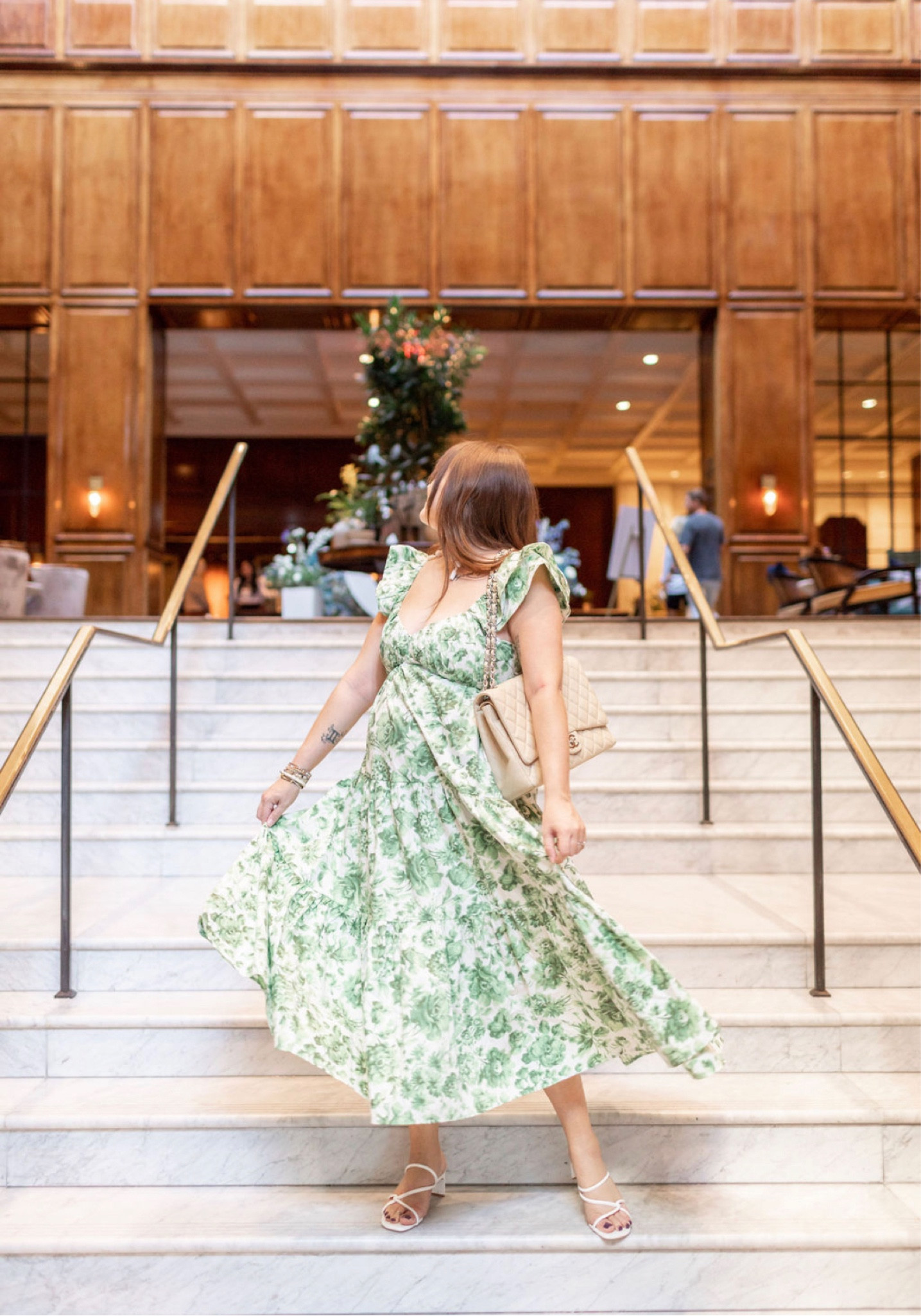 LTKcon Abercrombie outfit

#abercrombie #abercrombiestyle #falldress #mididress #maxidress #abercrombiedress #fallfashion #falloutfit #falloutfits #falldresses

#LTKunder100 #LTKSeasonal #LTKCon