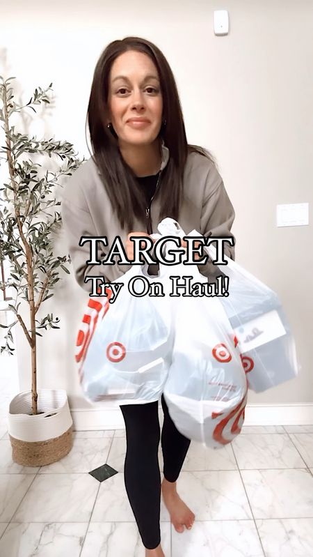 Target try on haul! Target circle week deals! 30% off shorts, dresses, tees and tanks!

Wearing a small/2 in everything.



#LTKsalealert #LTKover40 #LTKfindsunder50