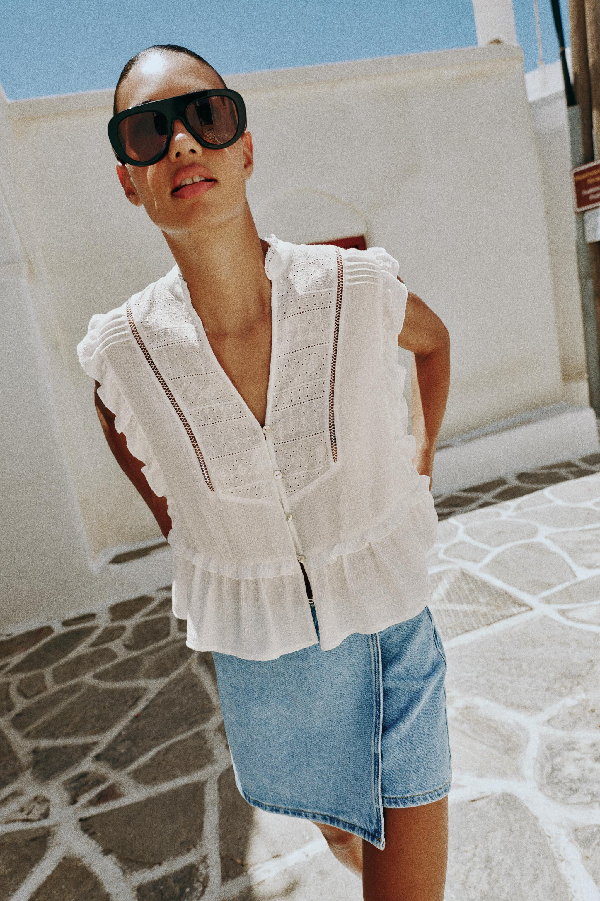 EMBROIDERED RUFFLE TOP | Zara US