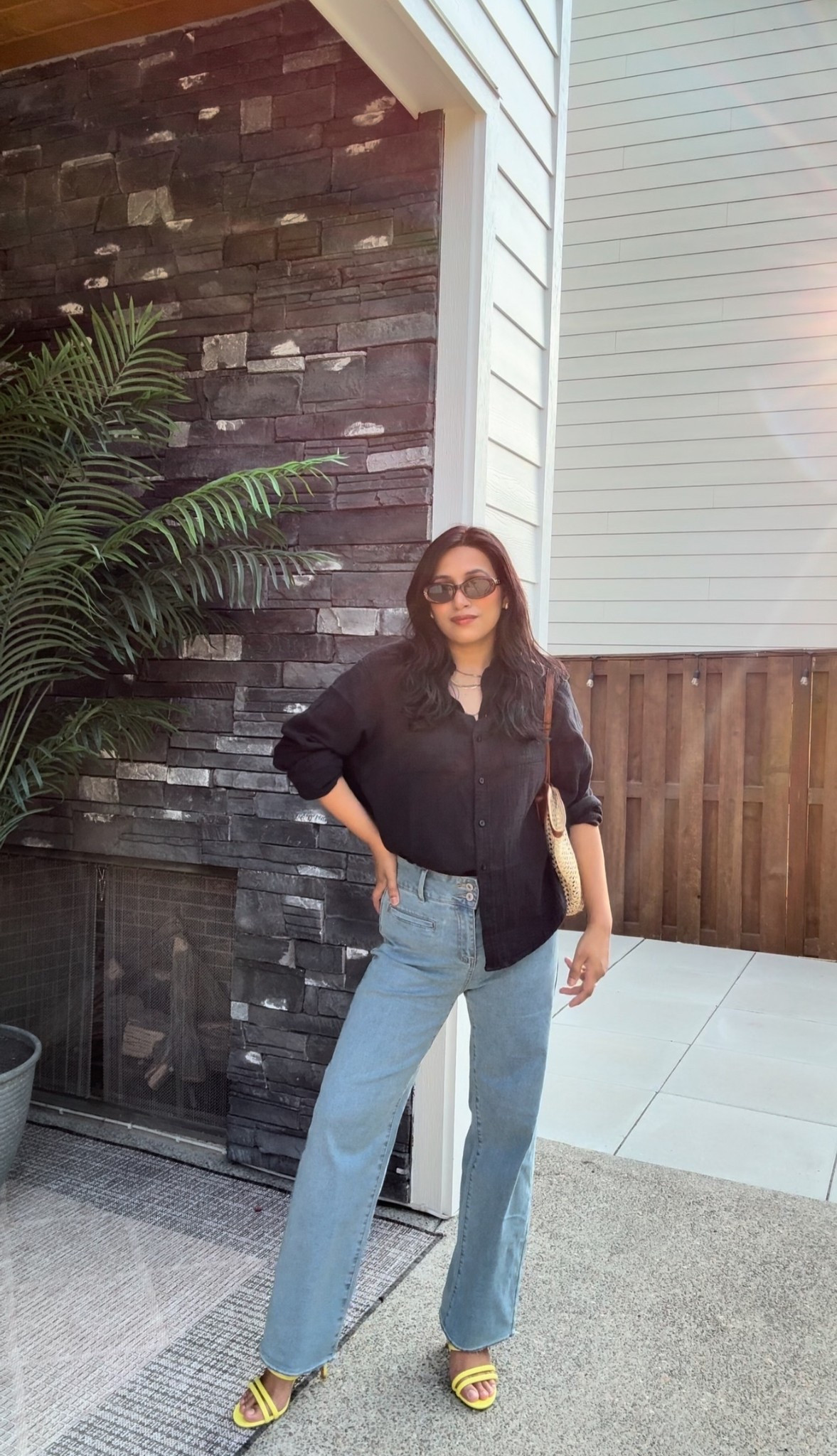 Black shirt with blue denim #amazonfashionfinds #amazonjeans #blacklinenshirt #casualoutfits #workwearoitfits

#LTKWorkwear #LTKFindsUnder50