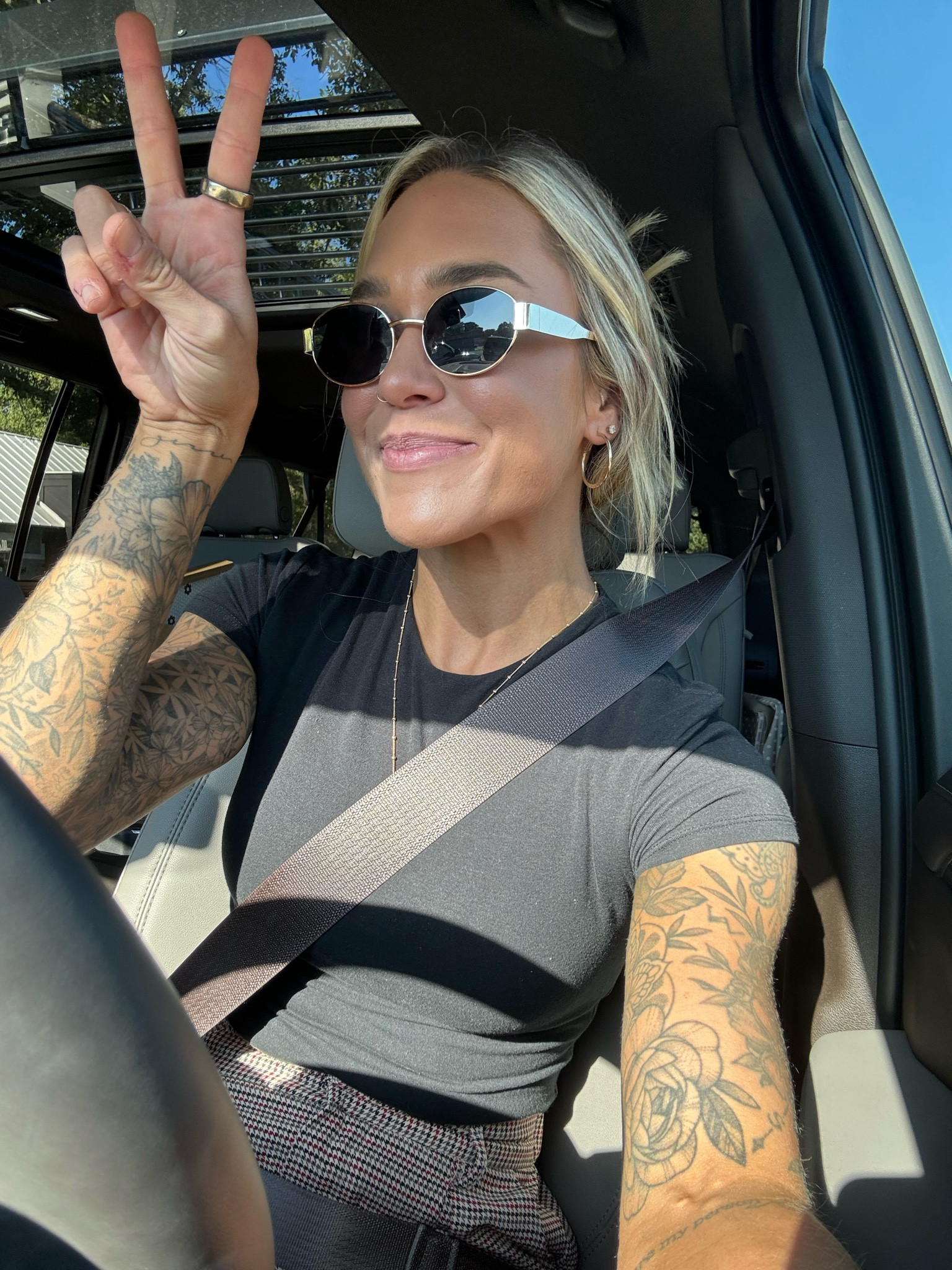 These might be my fave sunglasses of 2024…& they’re under $20👏🏼🕶️✨ so good! Also another business casual day fit inspo for you! 

S in top & bottoms! The Amazon pants come in several colors / patterns! 🤎

For her / fall fashion / style / ootd / office wear / work attire / Holley Gabrielle / Amazon fashion / under $20 / comfy 

#LTKStyleTip #LTKFindsUnder50 #LTKWorkwear