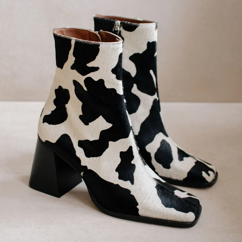 ALOHAS South Cow - Black - US 5 | Verishop