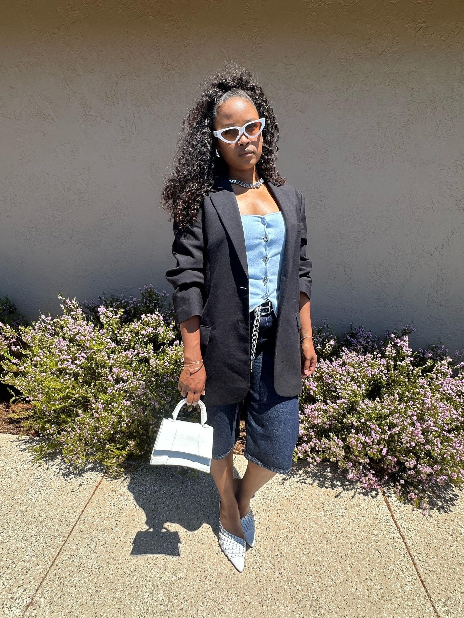 Building my fall capsule by shopping the gaps, not starting over.

I’m keeping pieces like my Bermuda shorts in rotation and changing how I style them as the season shifts. Try them now with a mule, then add a knit + loafers with socks when the temperatures drop.

The gaps I’m filling first: versatile knits for layering, a barrel jean for a new denim silhouette, and a few shoes that can transition the pieces I already own.

Keep what works. Find the gaps. Then shop. 🤎

P.S. I still have my eye on these Free People bandana barrel jeans. Not exactly a capsule basic, but every wardrobe deserves an interesting piece.

#FallCapsule #FallStyle #CapsuleWardrobe #LTKStyle #TransitionalStyle

#LTKootd #LTKWorkwear #LTKSeasonal