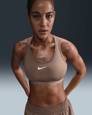 Nike Swoosh Medium Support | Nike (US)