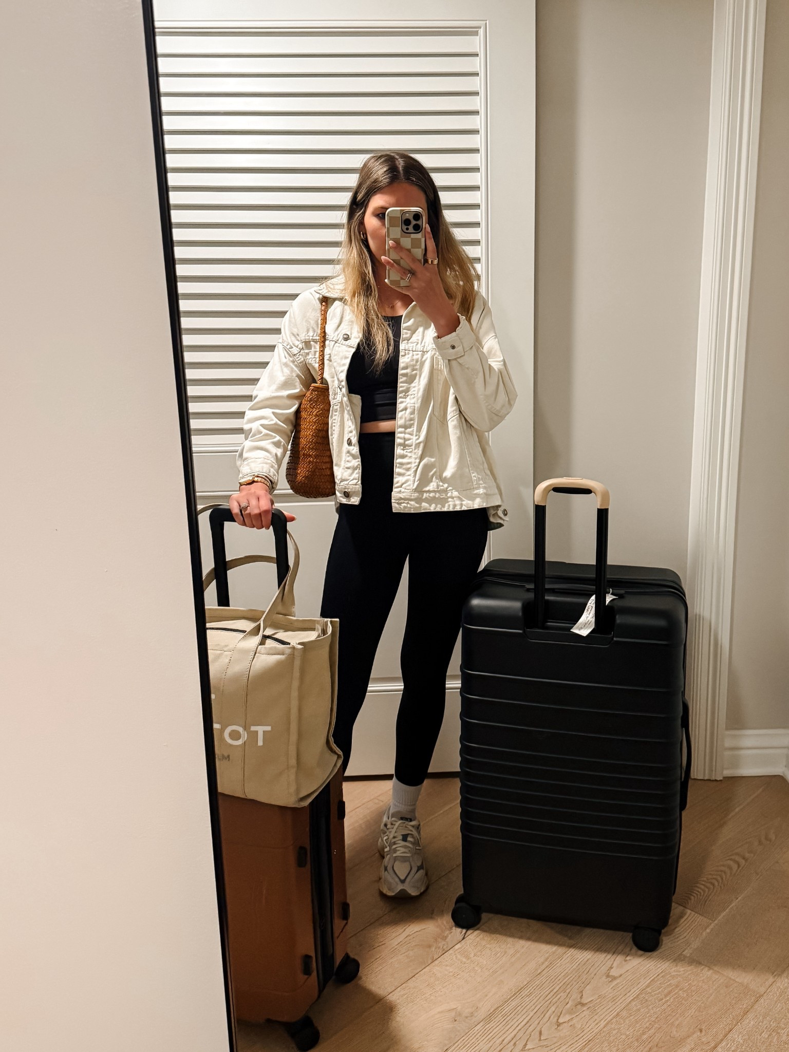 Airport ootd 

Travel outfit 
Athleisure 
Luggage 
Beis
Calpak 
Travel essentials 
Summer bag 

#LTKTravel #LTKStyleTip #LTKSummerEdit