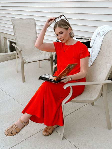 The perfect red dress for spring 

#LTKSeasonal #LTKover40