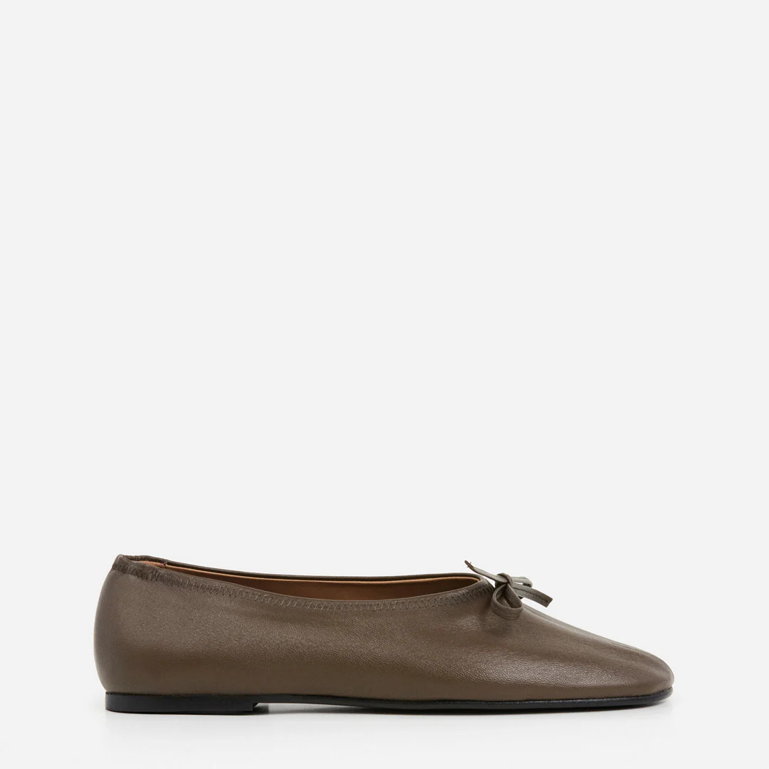Blaise Leather Kaki Flat | Flattered