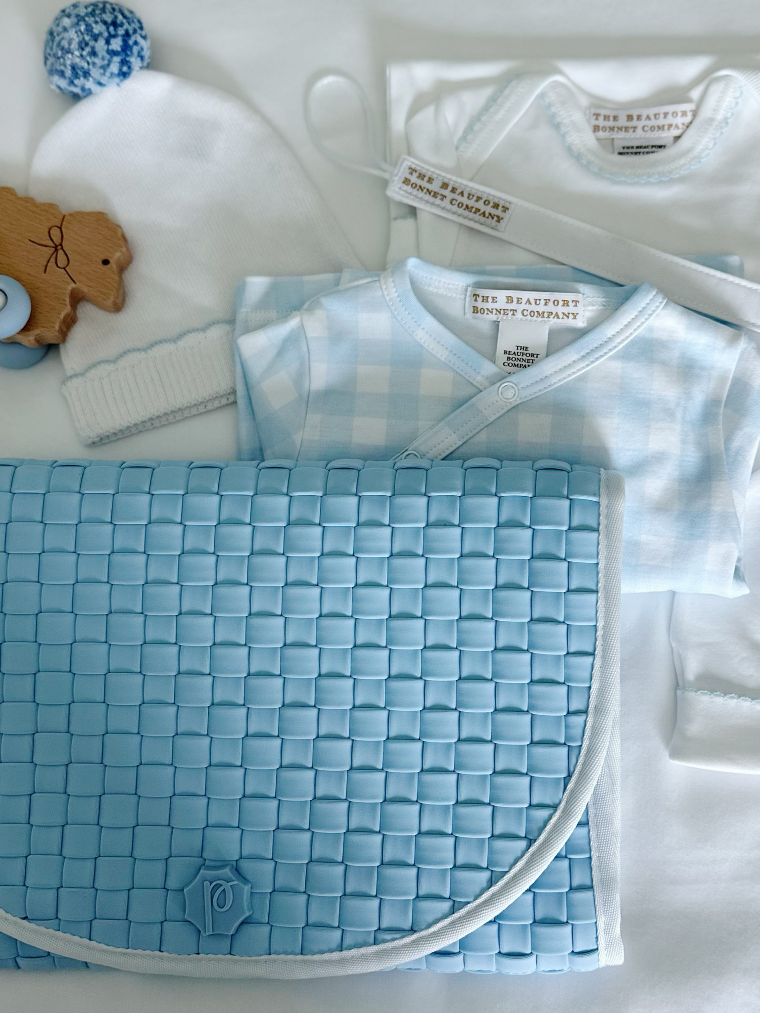 Diaper bag essentials from the Beaufort bonnet company 🩵

#LTKBaby #LTKFindsUnder50 #LTKGiftGuide