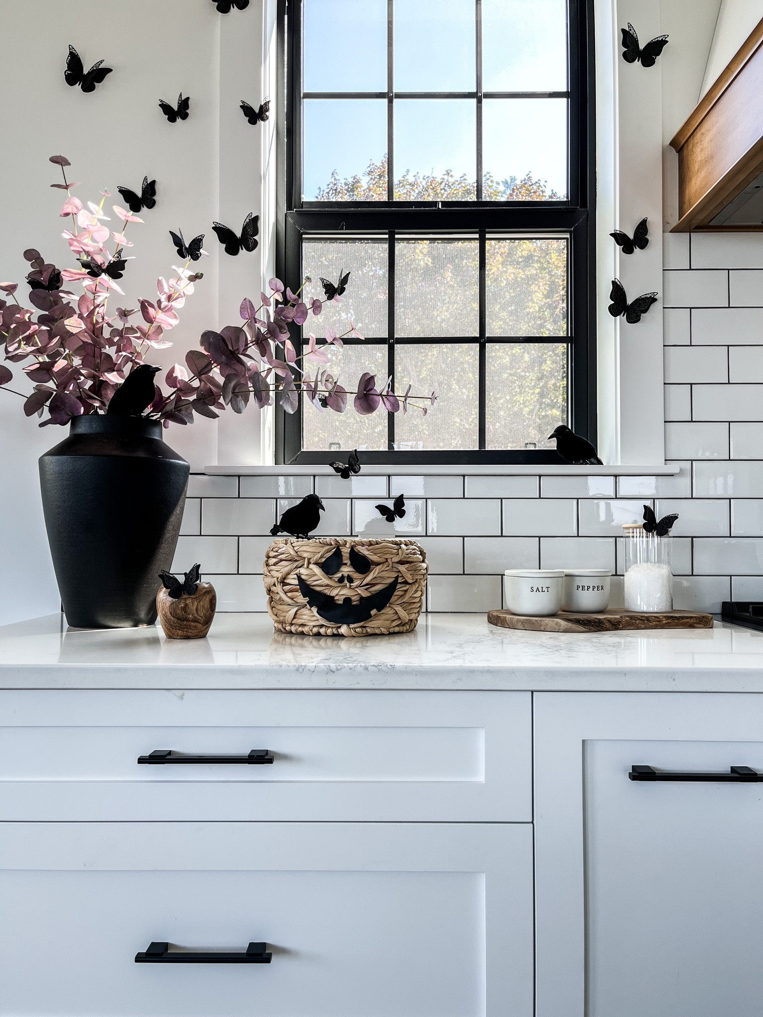 H A L L O W E E N / got started on my Halloween decor yesterday, I am LOVING these spooky chic black birds & butterflies.

Absolutely obsessed with the jack-o-lantern basket from HomeSense…no luck finding an alternative :( but if you can’t snag one at HomeSense, it would be a pretty simple DIY to add the faux leather details

#LTKHalloween #LTKfindsunder50 #LTKhome