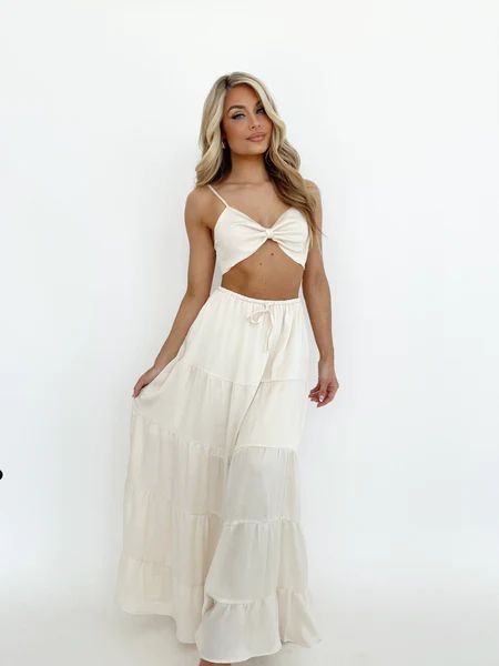 Lost In Paradise Skirt | Lane 201 Boutique