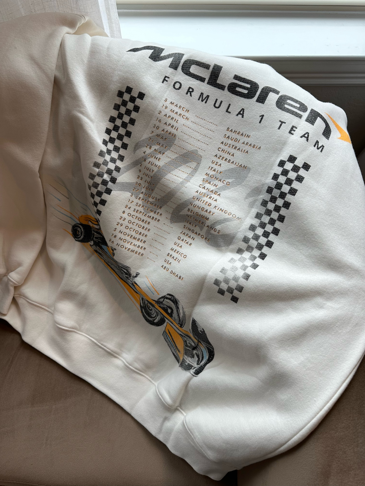 Abercrombie has the SOFTEST most high quality over sized sweatshirts ✨ still 20% off!

#LTKsalealert #LTKfindsunder100 #LTKSeasonal