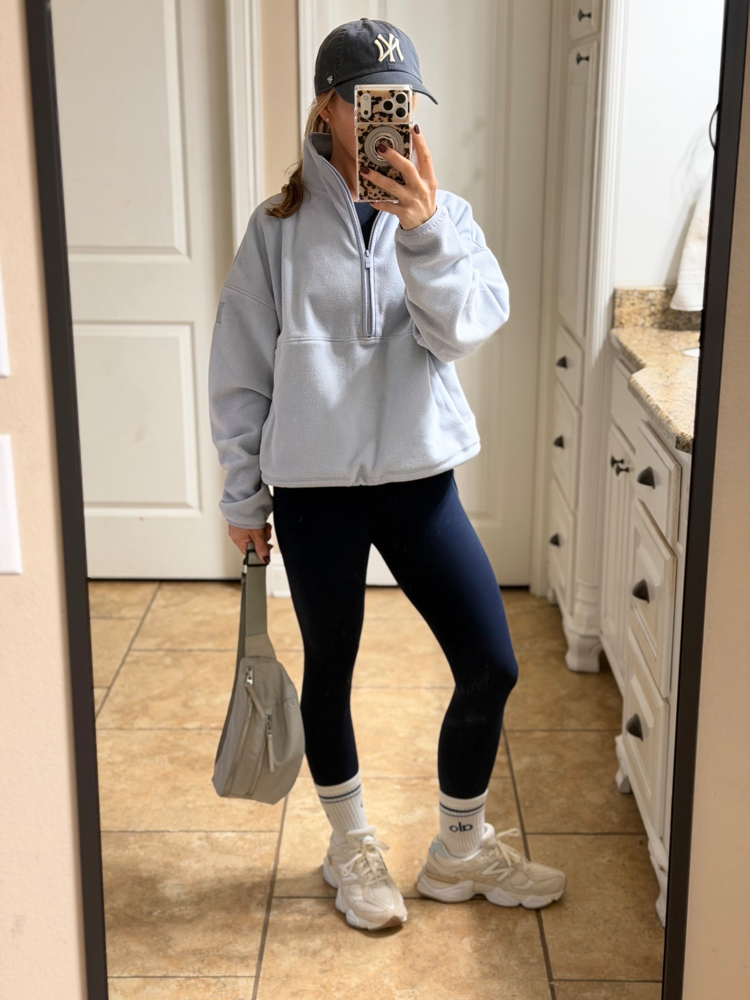 Gym-fit! Leggings on sale

#LTKSaleAlert #LTKActive #LTKmorningroutine