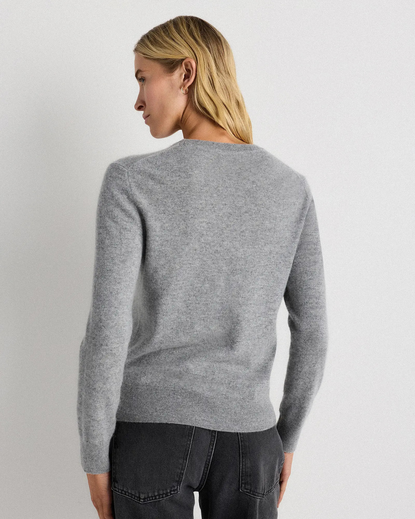Mongolian Cashmere Crewneck Sweater in Heather Grey | Quince