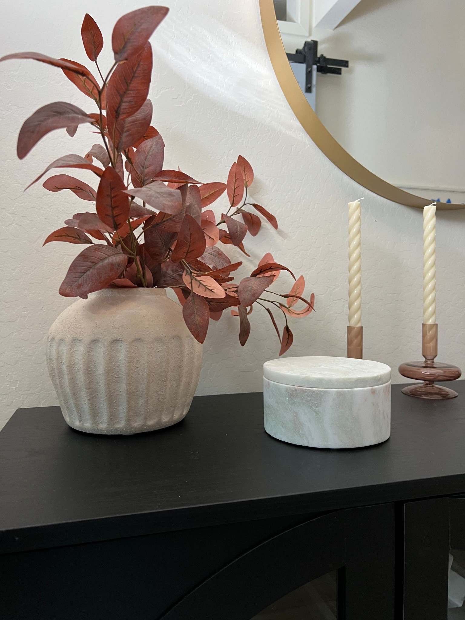 Sometimes it’s the smallest styling moments that make a space feel finished 🤎 Everything here is linked for you.

#LTKHome