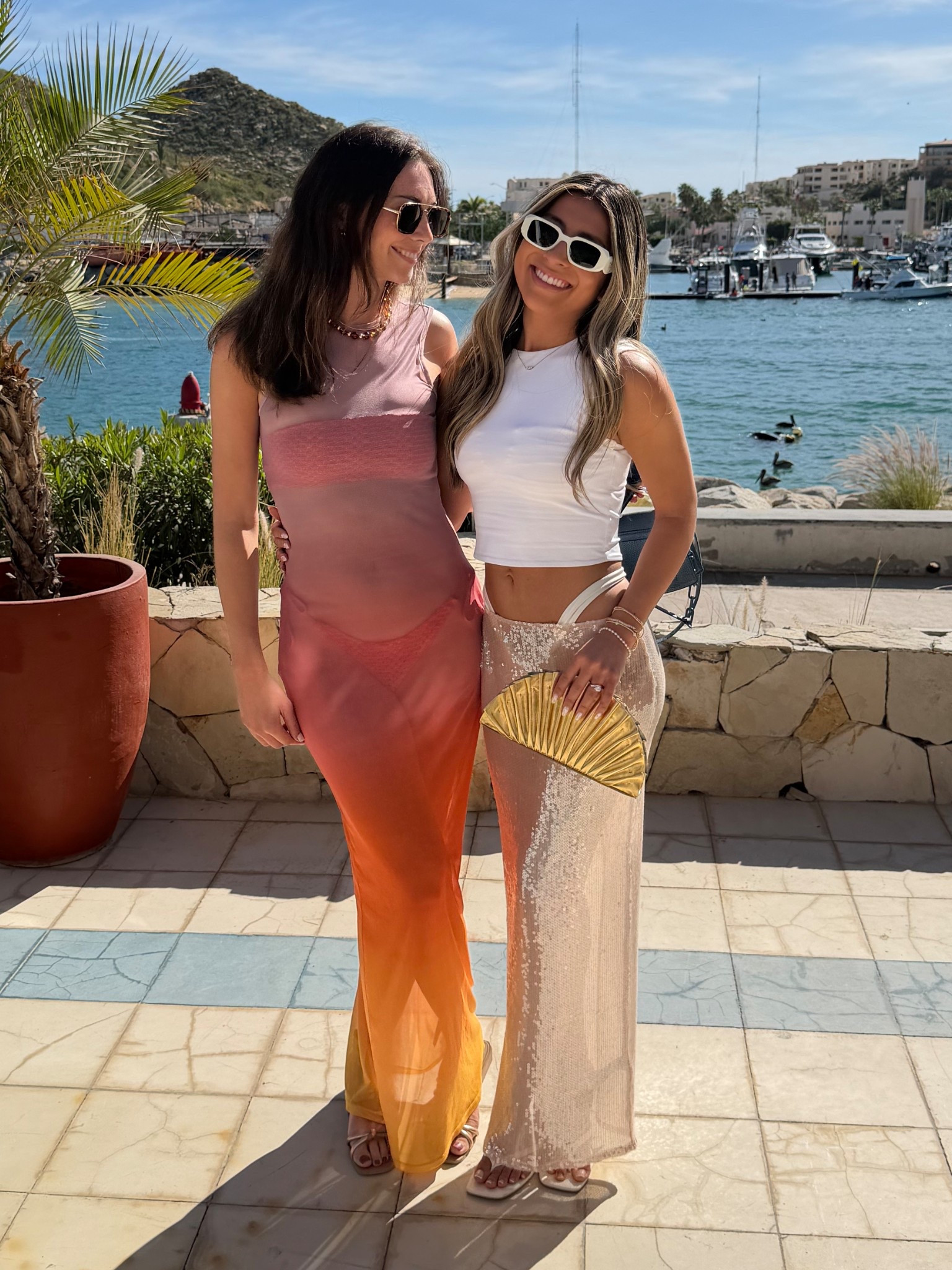 aritzia tank (xs), edikted skirt (xs), cult gaia clutch, prada sunglasses, amazon heels

#LTKPetite #LTKWedding #LTKootd