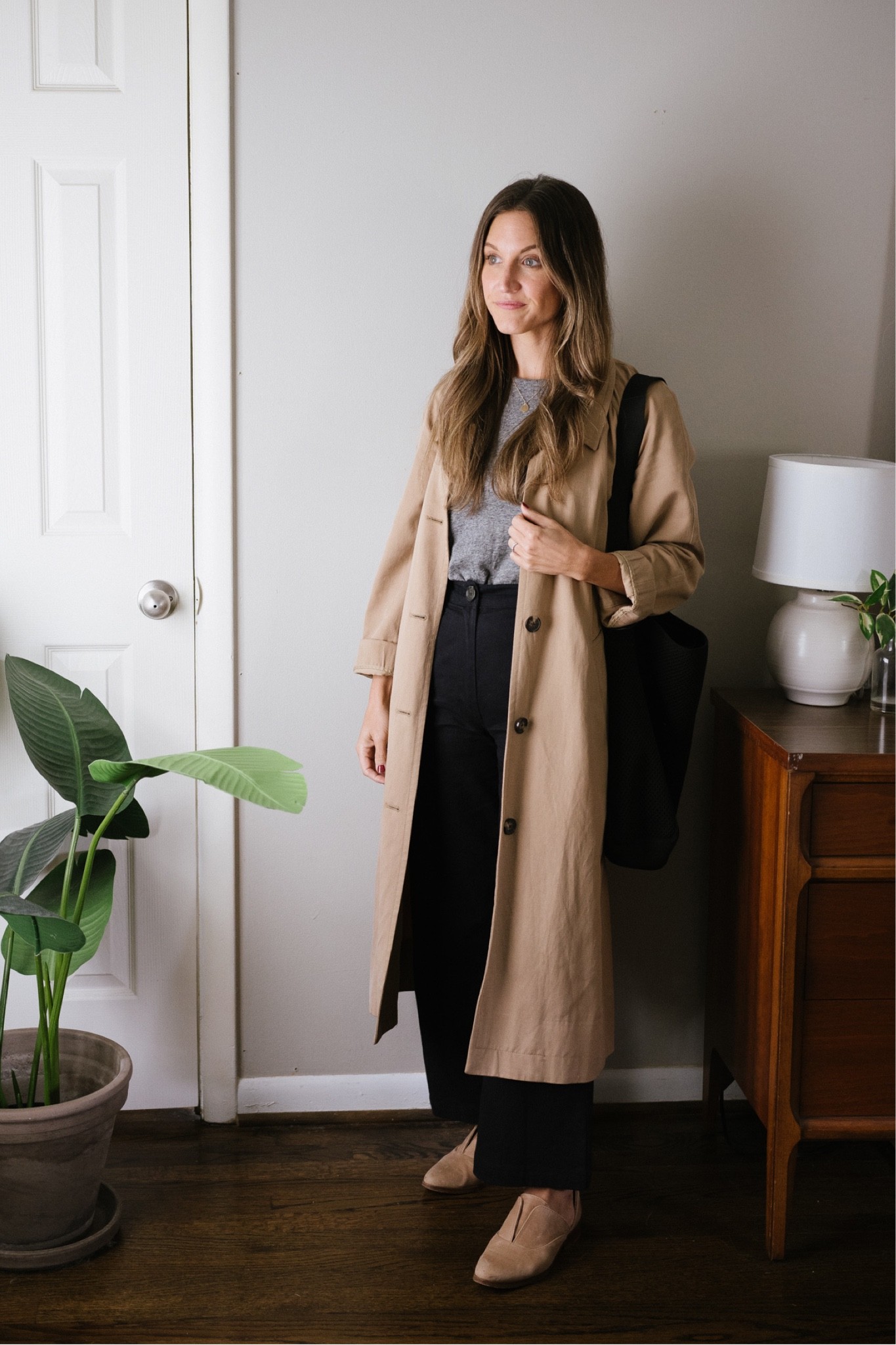 Thursday’s Outfit 9/22

First day of fall! Everlane trench, I sized down to the XXS. Madewell tee fits TTS. Able wide leg crop pants (code ASHLEYR15) ; limited sizing, linking a similar pair from Madewell. Nisolo oxfords; fit TTS. Small at first then stretch a little with wear. Bag is old from Everlane; similar linked. 

#LTKfit #LTKSeasonal