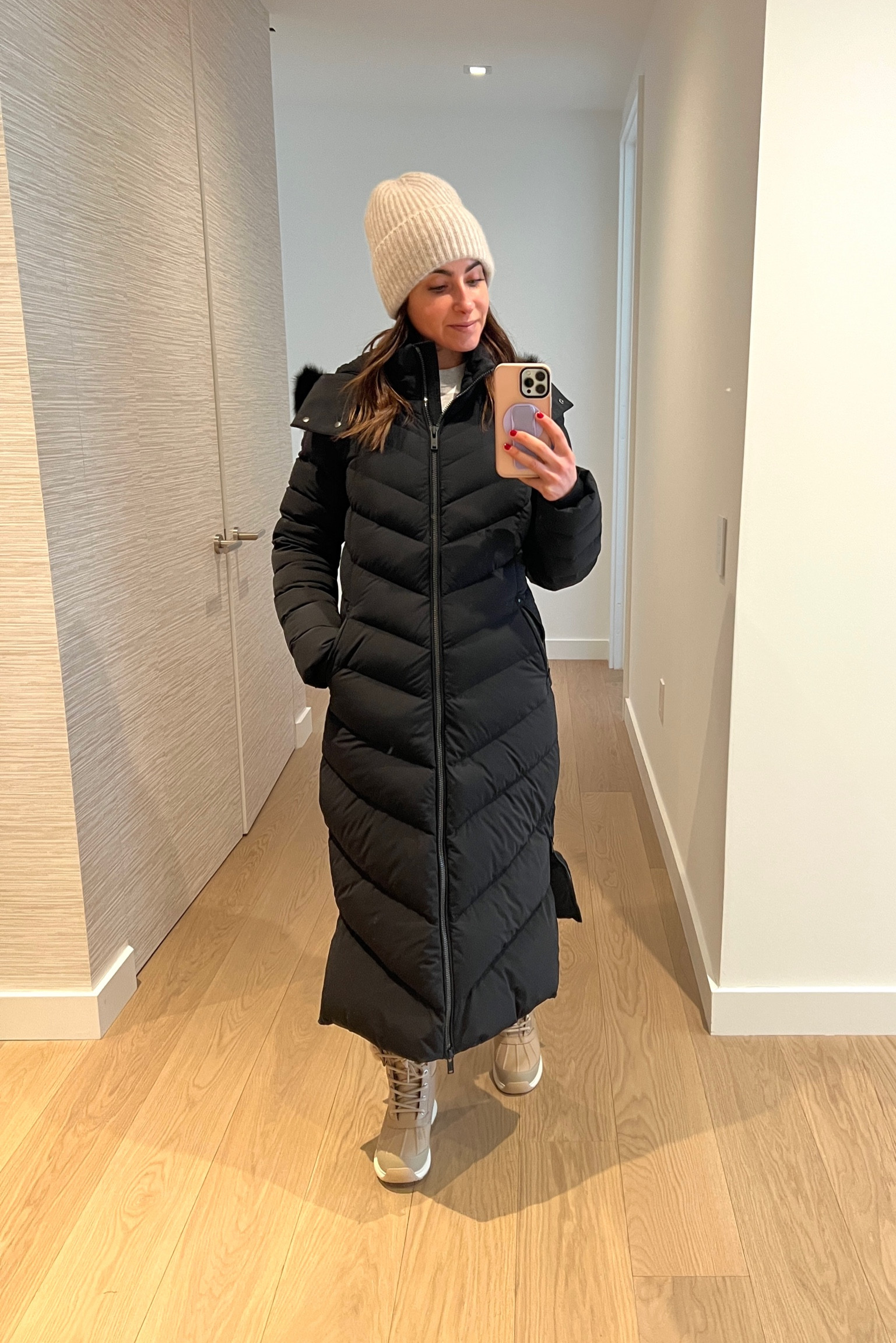 Winter gear 10/10

#LTKSeasonal #LTKOver40 #LTKShoeCrush