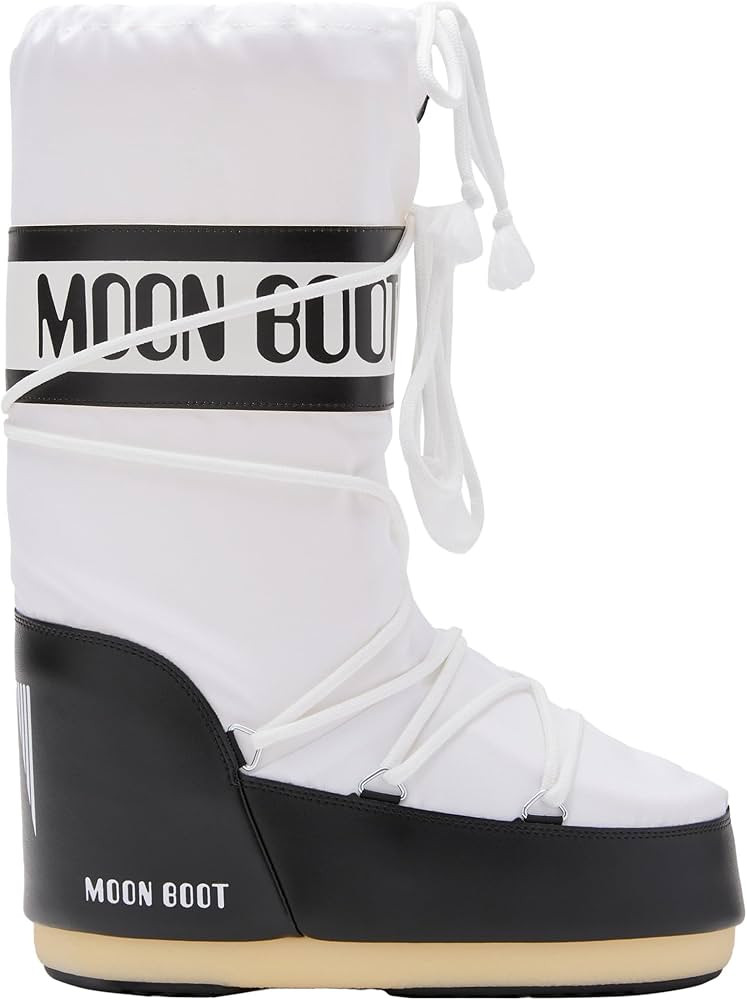 Amazon.com: Moon Boot, Icon Nylon Insulated Slip On Unisex Snow Boots, M7-8.5, W8-9.5, Black & Wh... | Amazon (US)