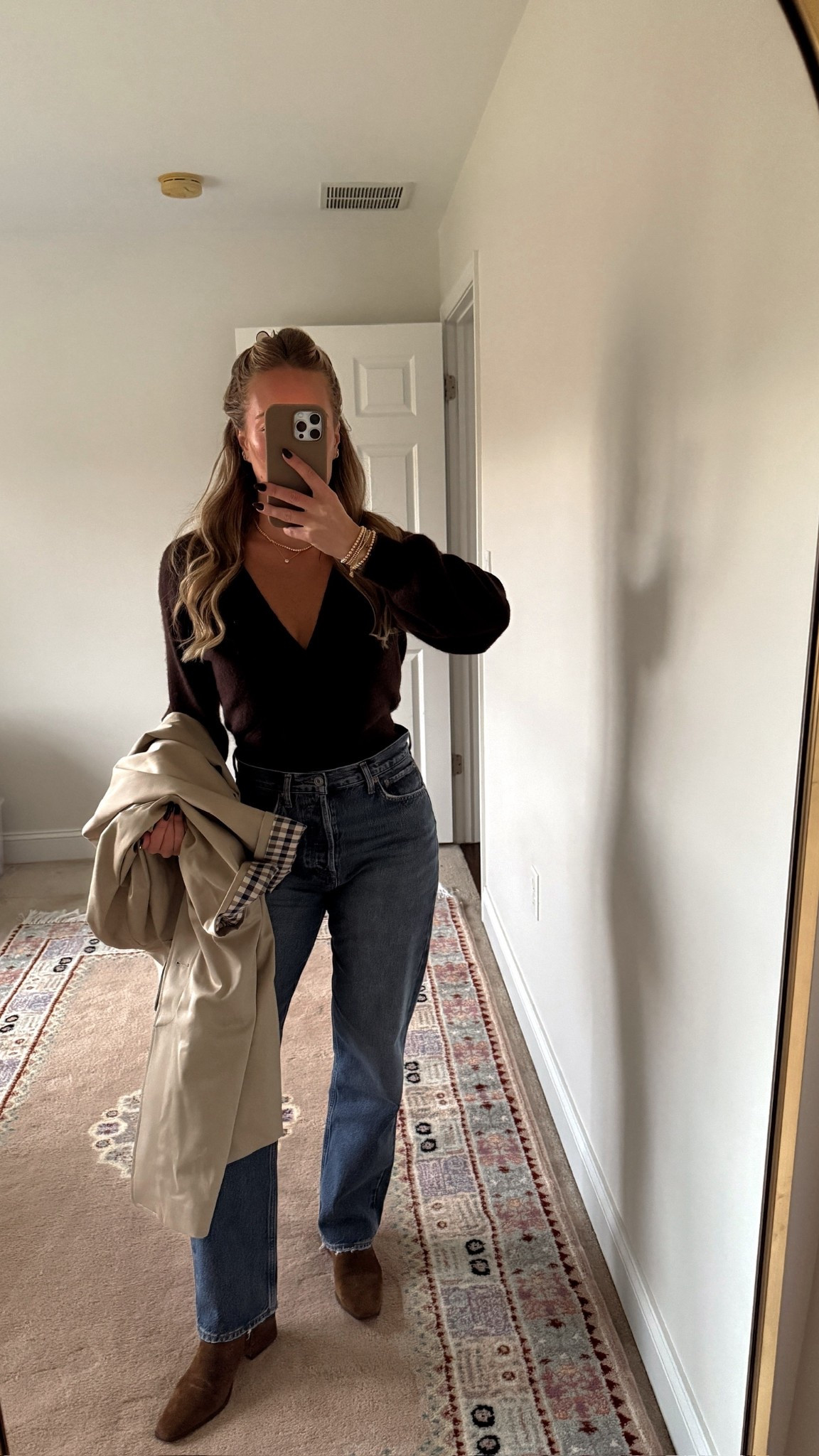 paired this sezane trench (small) with an aritzia sweater (small). 🤎 these agolde jeans are one of my favorites (size 26). 

#LTKStyleTip #LTKSeasonal #LTKootd