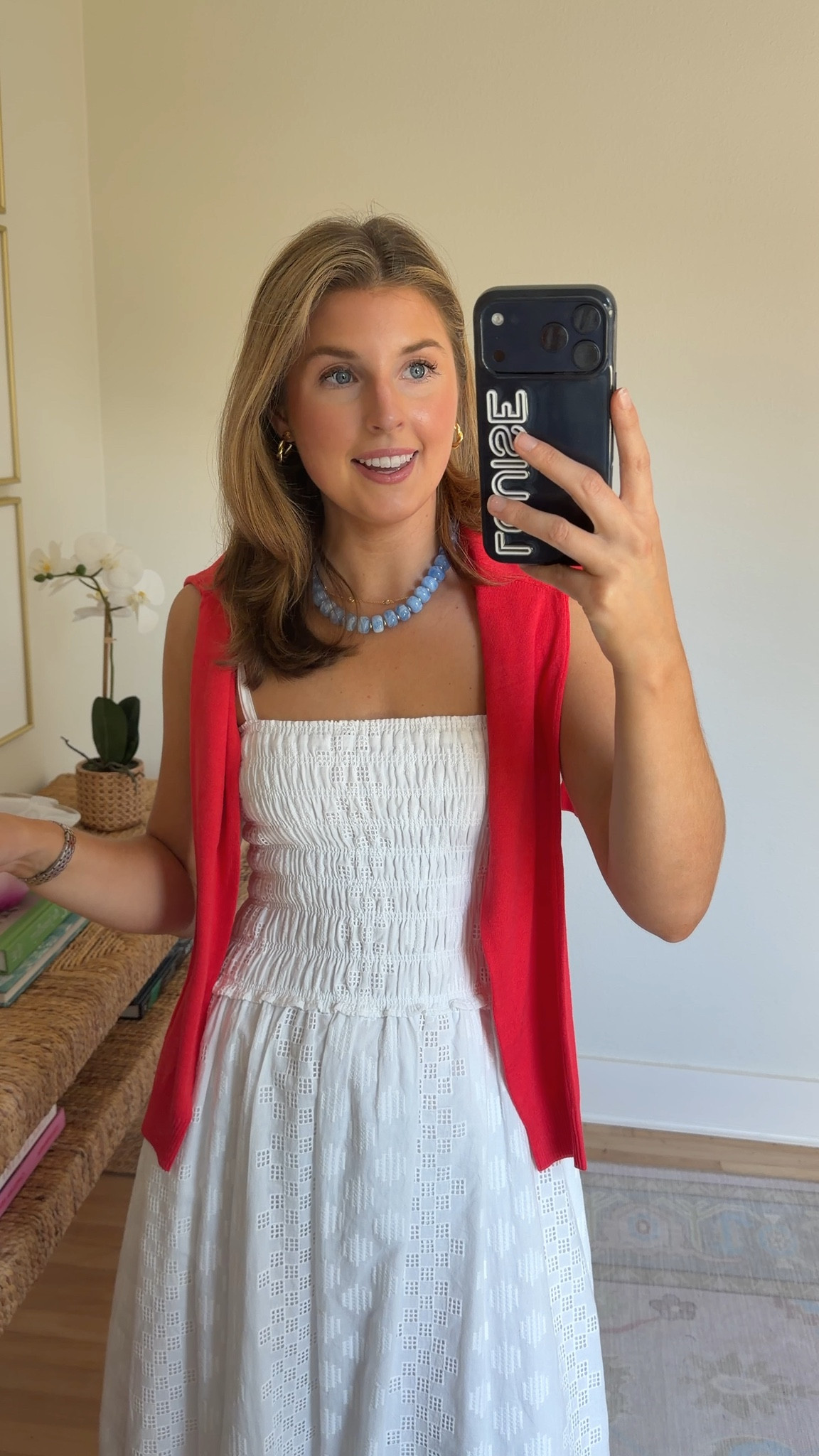 Easy outfit idea for MDW / 4th of July! Wearing a S in dress