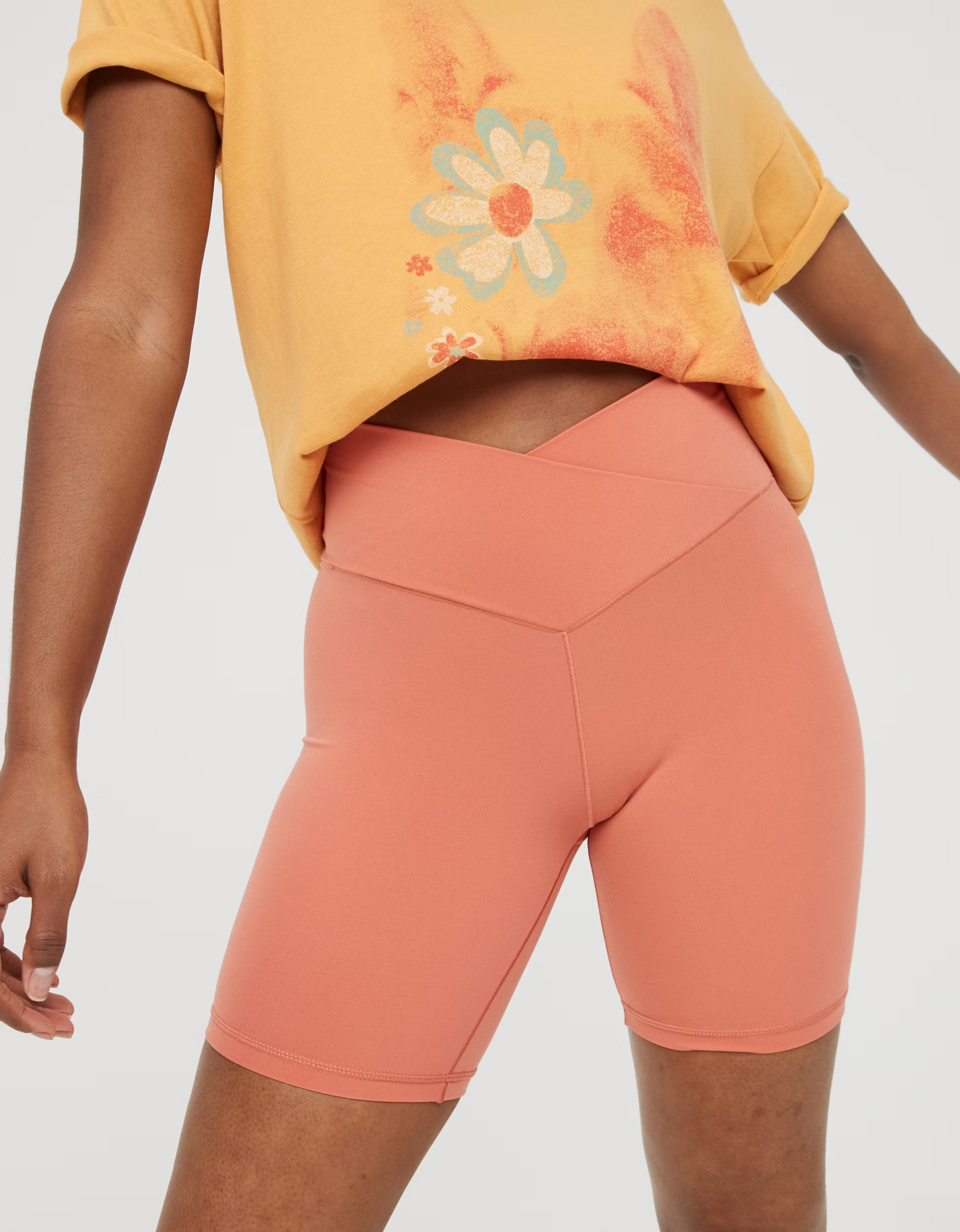 OFFLINE Real Me Crossover 7" Bike Short | American Eagle Outfitters (US & CA)