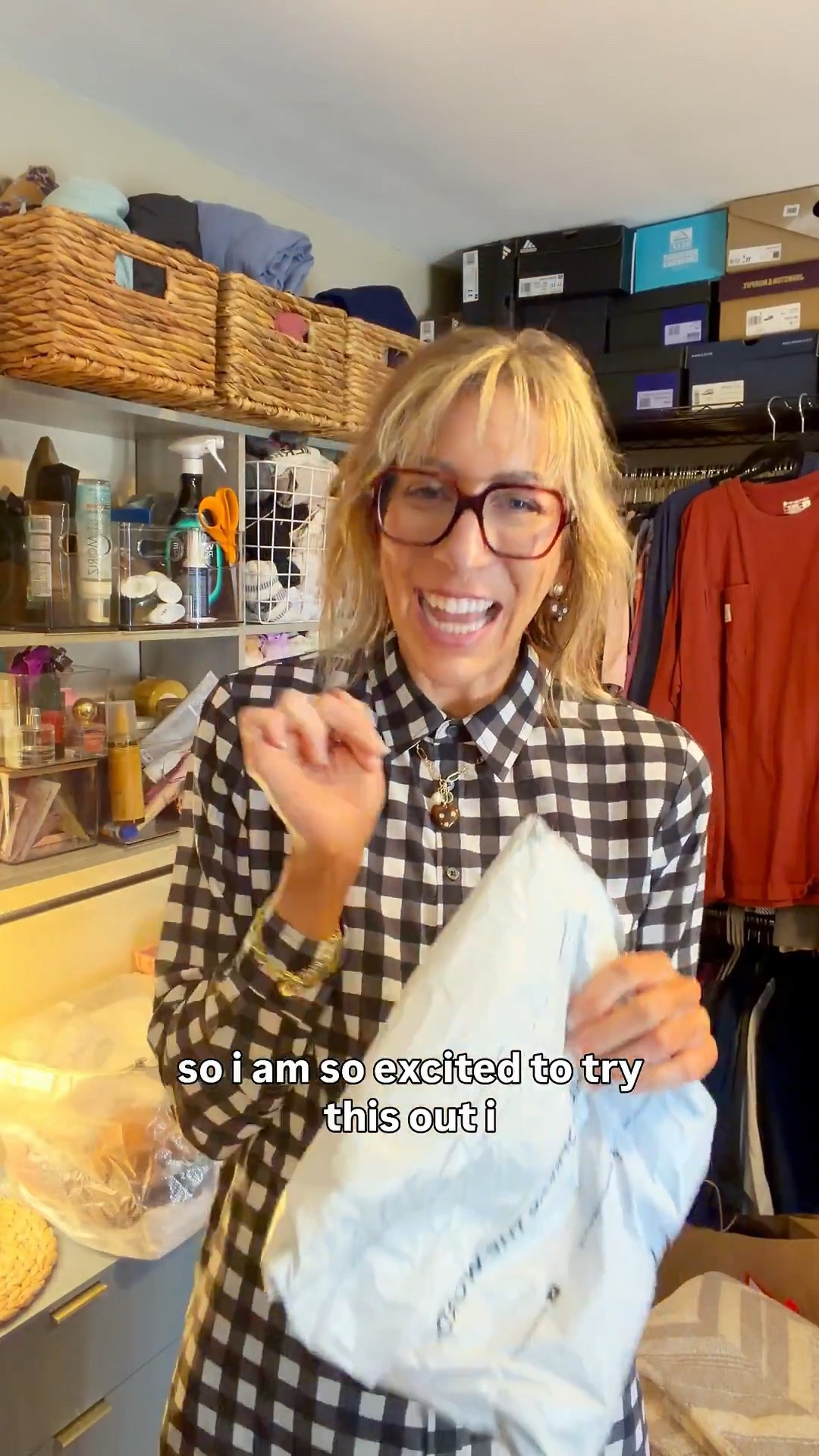 STOP scrolling — is this the *perfect* tall girl spring blouse… or a pass? 👀

I grabbed this from American Tall in my usual size (M Tall) and I have thoughts.

For reference:
6’3” | 36” inseam | almost 40 | typically M Tall in tops

Fit:
✔️ Shoulders + chest fit pretty true to size (rare win)
✔️ Length works (no surprise there)
✔️ Floaty, boho feel — very easy to style

But…
😬 It’s VERY sheer
😬 Noticing quite a few unfinished threads
😬 Questioning how this holds up after a few washes

It’s *so cute* for spring outfits, date night, or even a country concert outfit… but I’m torn on the quality vs. price.

If you want the link + other boho finds I’ve been loving for summer, comment **SHOP** 🤍

What do you think — would you grab this?
And would you pay full price knowing it might sell out?


#LTKTall #LTKMidsize #LTKPlusSize