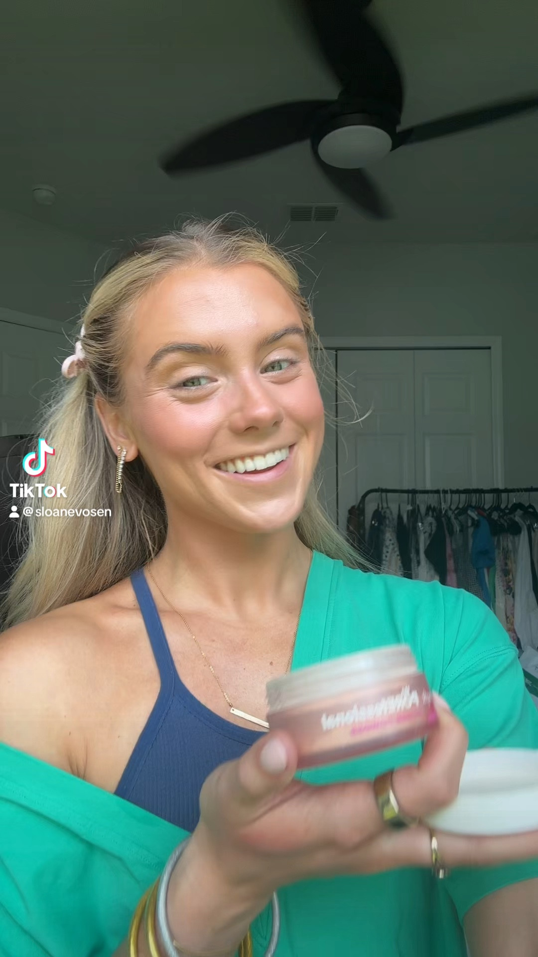 the new setting powder that @Benefit Cosmetics just launched is THAT GIRL 🤩 this is the porefessional power powder blurs your pores with a natural matte finish. It is also noncomedogenic, longwearing, and translucent (works for all skin colors), and smoothing!! All that is ONE losoe setting powder now thats impressive!!! ✨🫶

#porefessional #porefessionalpowerpowder #powerpowder #settingpowder #settingpowdermakeup #settingpowders #viralmakeup #tiktokshopmakeup #beauty #makeup #benefitcosmetics #viralsettingpowder #grwm #translucentpowder #blurringpowder #loosesettingpowder #settingpowderhacks #settingpowderfordryskin #benefitpartner #benefitclubpink #benefitsuperbrandday #superbrandday setting powder, how to apply setting powder, makeup tutorial, makeup hack, loose setting powder, benefit cosmetics, benefit cosmetics setting powder, power powder, blurring setting powder, setting powder for dry skin.  


#LTKBeauty #LTKVideo #LTKFindsUnder50