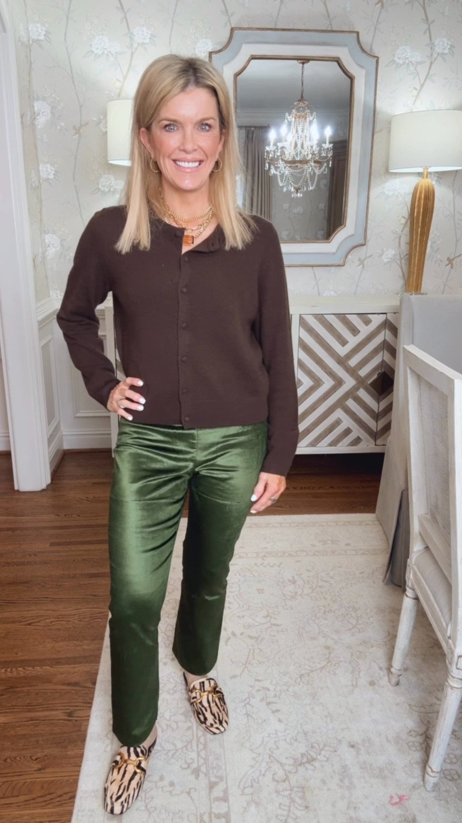 My favorite Tuckernuck pants styled three ways! 💚

#LTKFindsUnder100 #LTKHoliday #LTKSeasonal