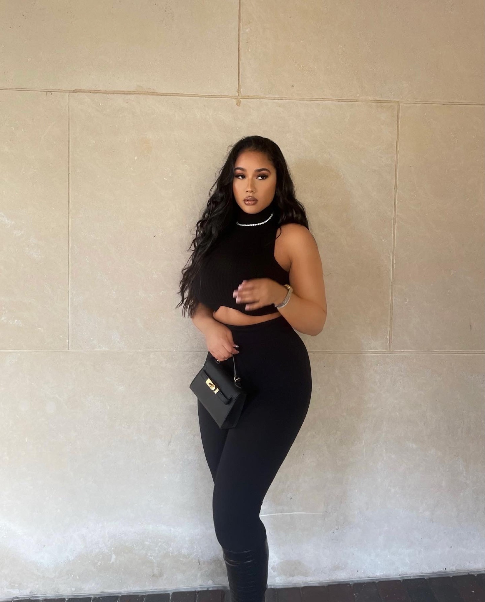 can never go wrong with an all black fit 😍
•
•
• 
black leggings 
ribbed leggings 
leggings
gold jewelry 
diamond jewelry 
tennis bracelet 

#LTKstyletip #LTKSeasonal #LTKcurves