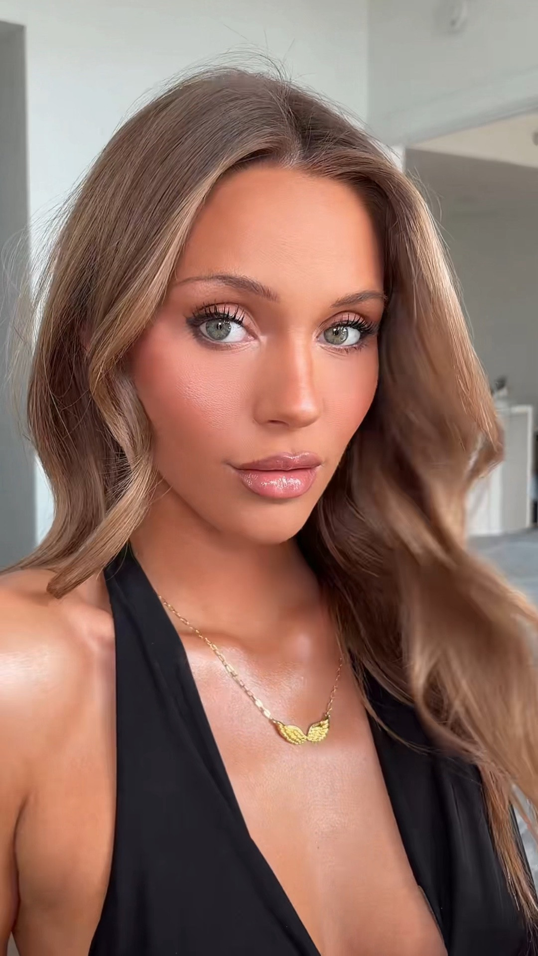 bronzy, glowy, a little sultry ~ , makeup routine 🤎

#LTKgrwm #LTKBeauty #LTKU