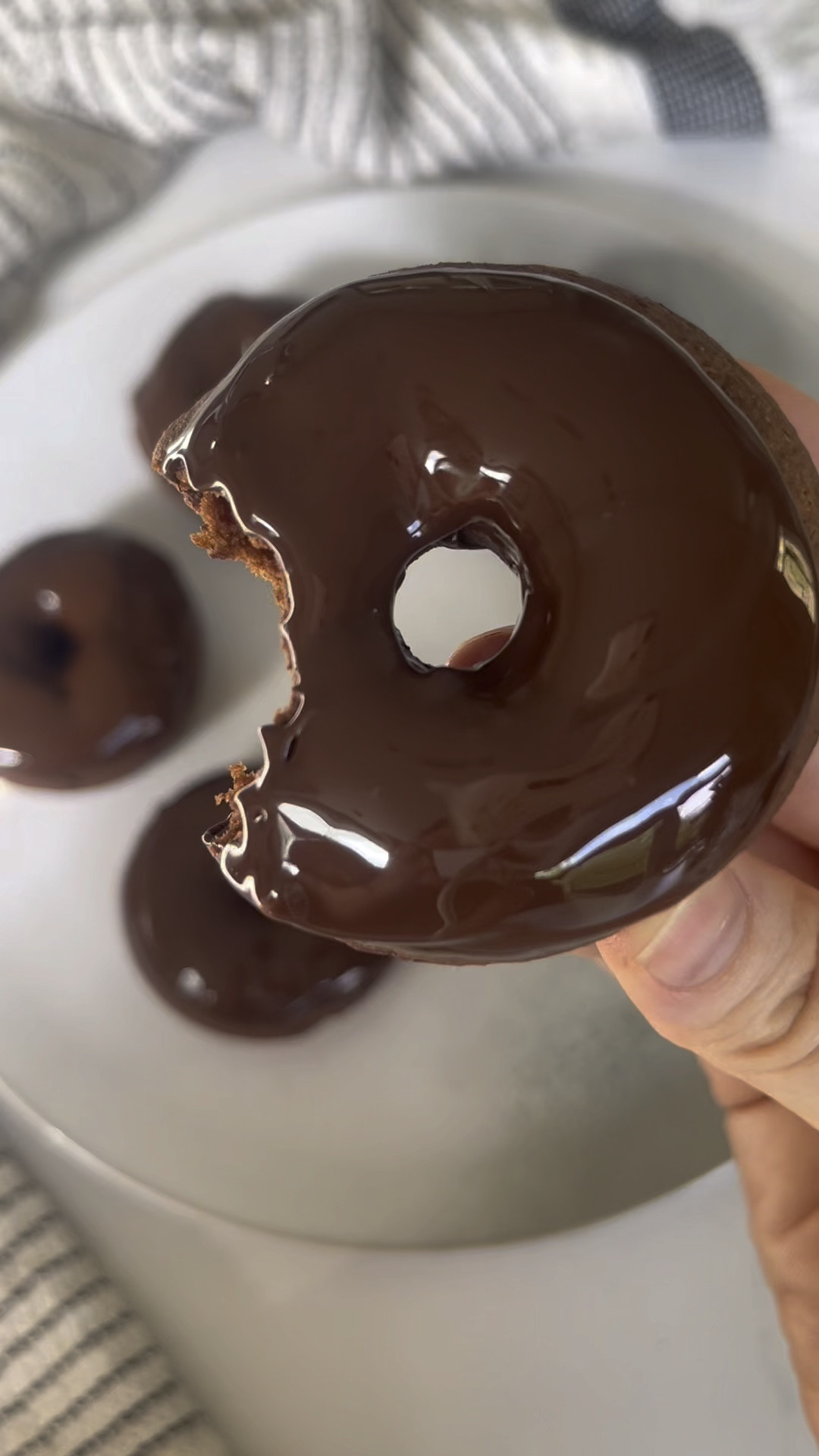 How can a healthy donut be this good?

My exact thoughts as I bit into this bad boy for the first time. SO GOOD 🍩

It’s gluten free, dairy free, refined sugar free, and you can make it grain free if you use a mix of gf flours like coconut and almond.

My husband, who has no dietary restrictions and enjoys a flour/butter/sugar filled donut himself, devoured 2 of these before I could blink.

If you have gluten, dairy or sugar restrictions, you eat anti-inflammatory, or you just prefer to eat clean, these are for you!

INGREDIENTS:
1 cup of gf 1 for 1 flour (I used King Arthur)
1/4 cup cacao powder
1/2 cup coconut sugar
1/2 cup milk (I used pecan)
3 tbsp melted coconut oil
1 egg
1 tsp vanilla
1 tsp baking powder
Pinch of salt
1/4 cup chocolate chips (I used Guittard)
1 tsp coconut oil

Preheat your oven to 350. Grease your donut pan with coconut oil. 

Mix together the coconut oil, egg, vanilla, sugar, and milk. Then add the flour, cacao, baking powder and salt. Mix until combined.

Put the mixture into a ziplock bag (or piping bag if you’re fancy). Cut the corner off the bag (about 1 inch) so you can pipe out the dough into the donut pan evenly.

Once your dough is piped. Bake for 14 min, or until a toothpick comes out clean.

Let the donuts cool out of the pan for about 10 min before dipping in your chocolate icing.

To make the chocolate icing, put 1/4 cup chocolate chips and a tsp of coconut oil into a bowl and microwave for 1 min until melted.

Stir icing until even, dip your donuts and let cool for a further 10 min.

Enjoy 🫶

#donut #doughnuts #healthydonuts #glutenfreerecipes #dairyfree #dairyfreerecipes #sugarfree #antiinflammatory #treatyourself

#LTKfindsunder50 #LTKhome #LTKGiftGuide