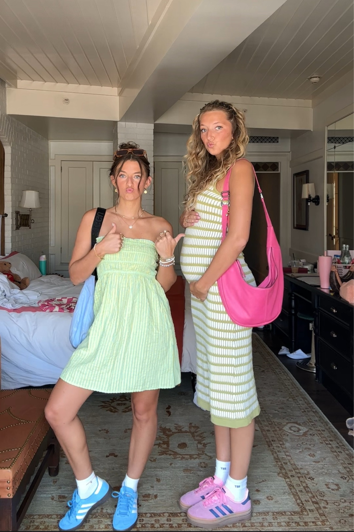 First NYC ootd:) 

summer outfit, midi dress, adidas, tote bag, free people, summer dress

#LTKBump #LTKStyleTip #LTKSeasonal