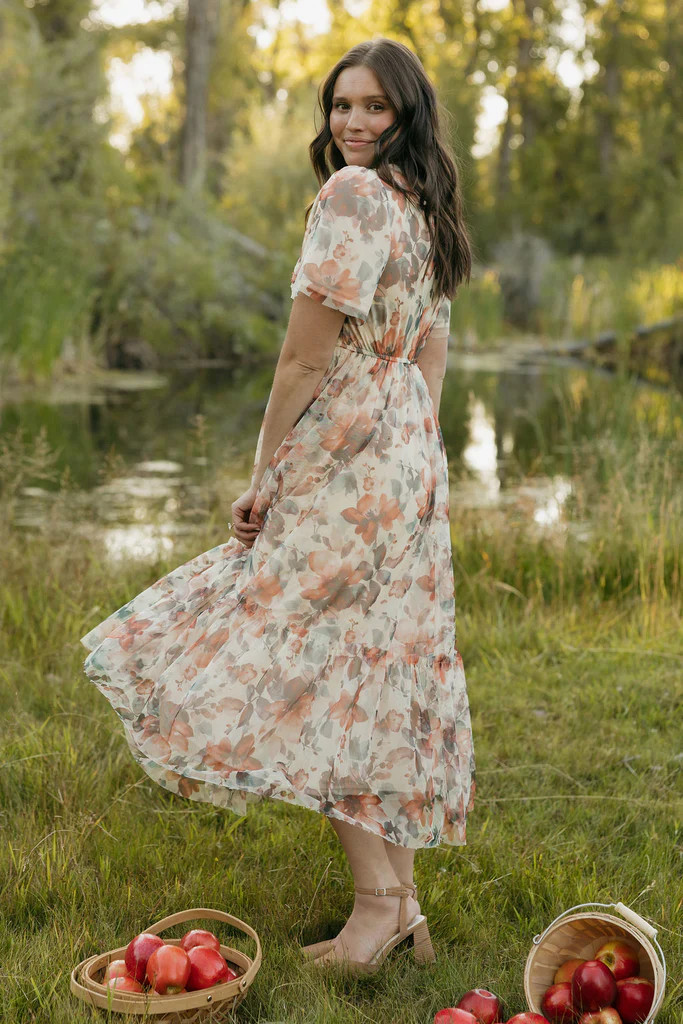 Sienna Dress-Sand Floral | Love Olive Co
