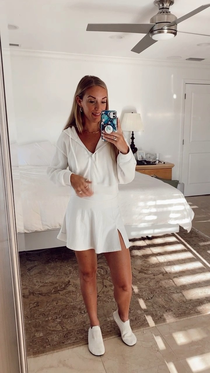 White / off-white lounge and workout gear. So cute for day-time!  

#LTKworkwear #LTKfit #LTKunder100