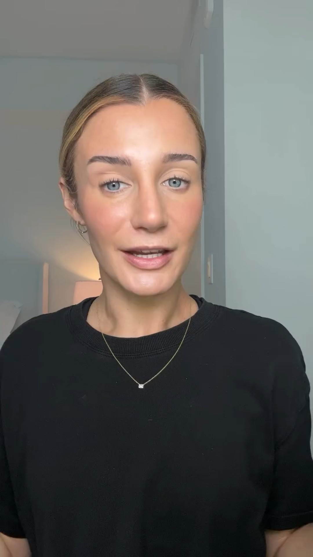 This is wear test approved 🤩 Comment TINT and I’ll send you the link to this skin tint! 🤍
—
#makeup #skintint #foundation