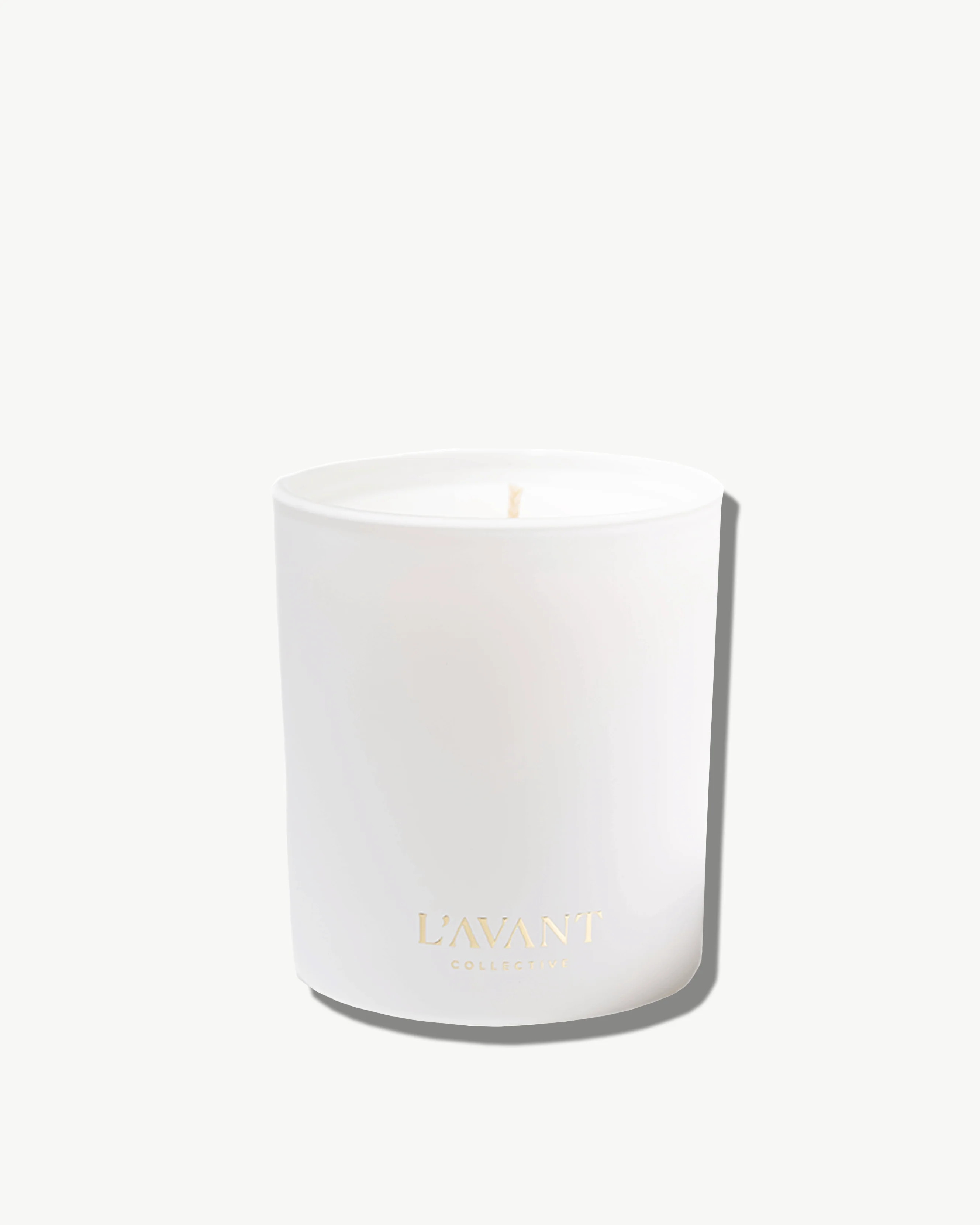 L'AVANT Collective Candle Fresh Linen | Credo Beauty