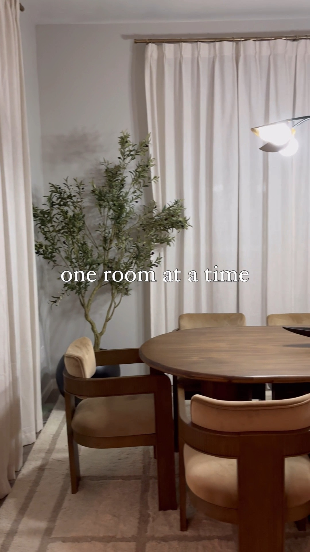 A fresh dining space changes how you gather. This transformation came together with my favorite Wayfair finds—warm, timeless, and made for everyday moments. I’ve linked every piece so you can recreate this look in your own home.

#Ad #Wayfair #WayfairPartner @Wayfair #LTKhome #DiningRoomInspo #HomeRefresh #AffordableDesign

#LTKHome #LTKSaleAlert